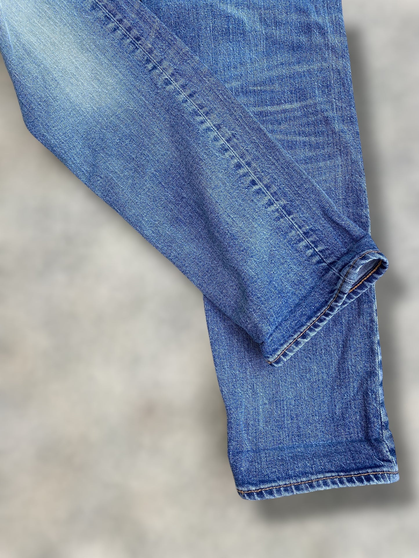 Levi’s 512 light washed jeans