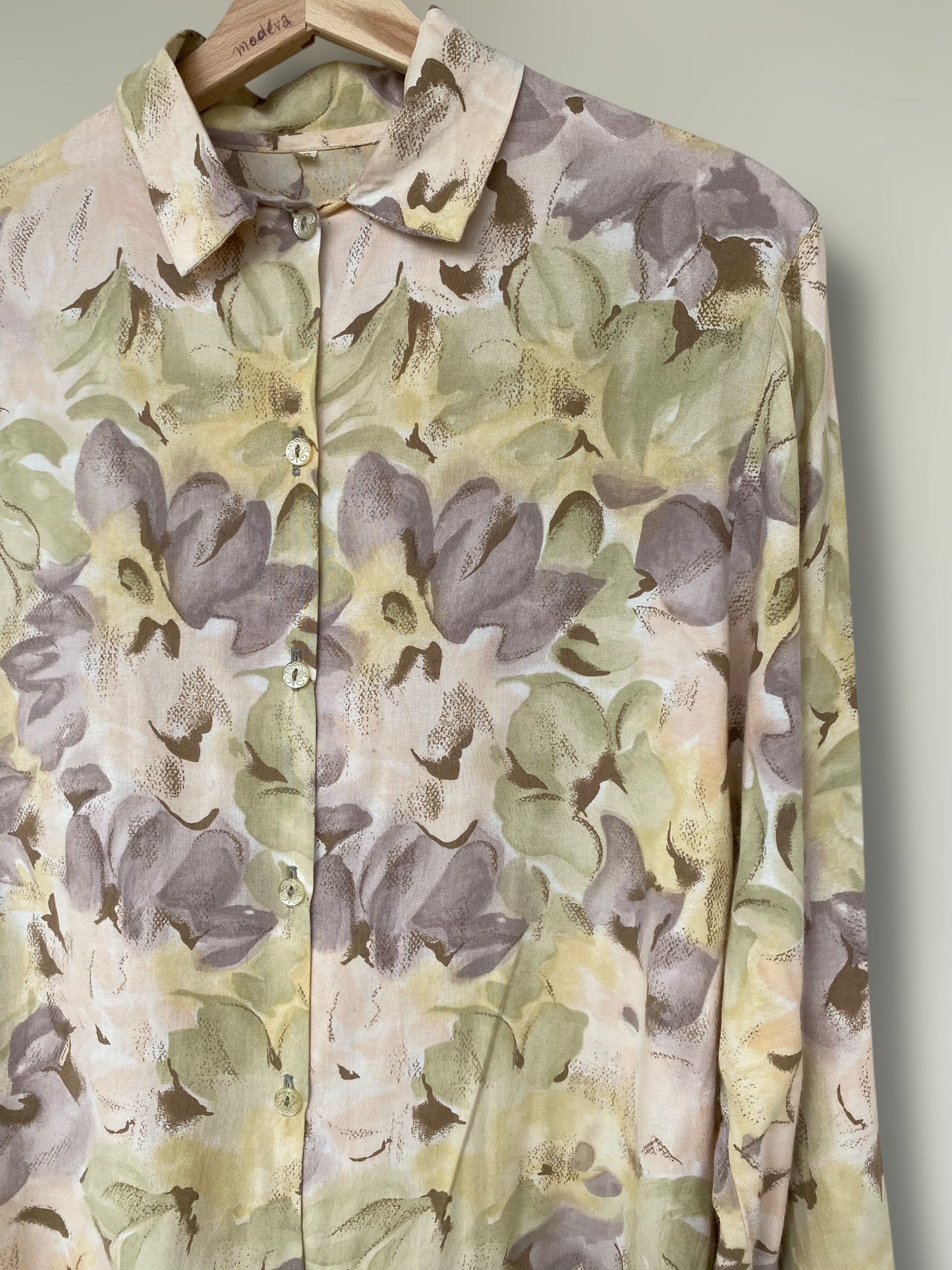 Romantic floral vintage shirt