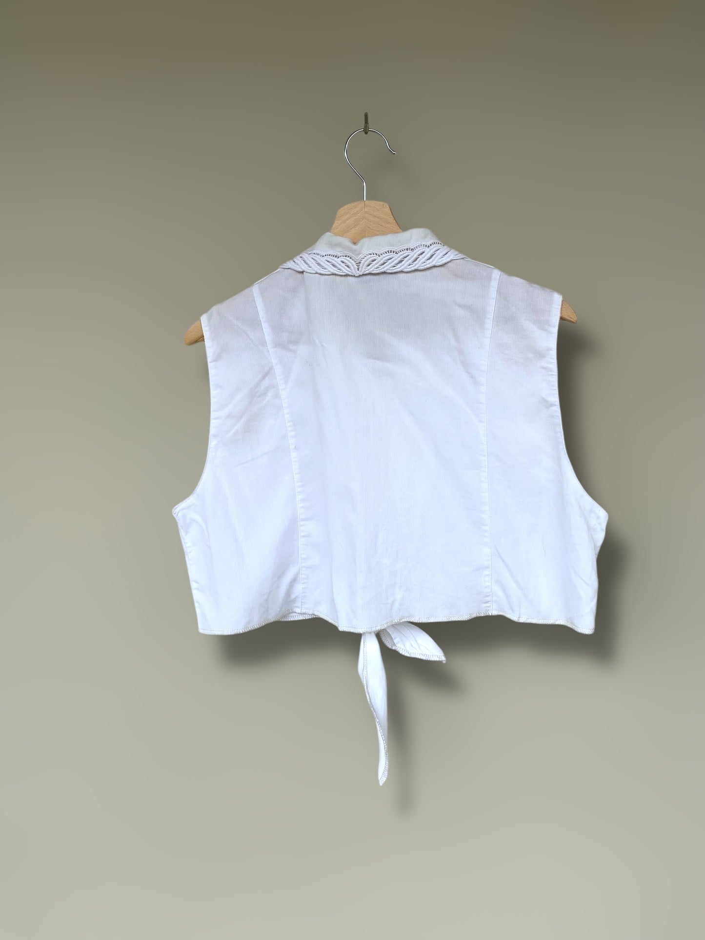 White cropped vintage shirt