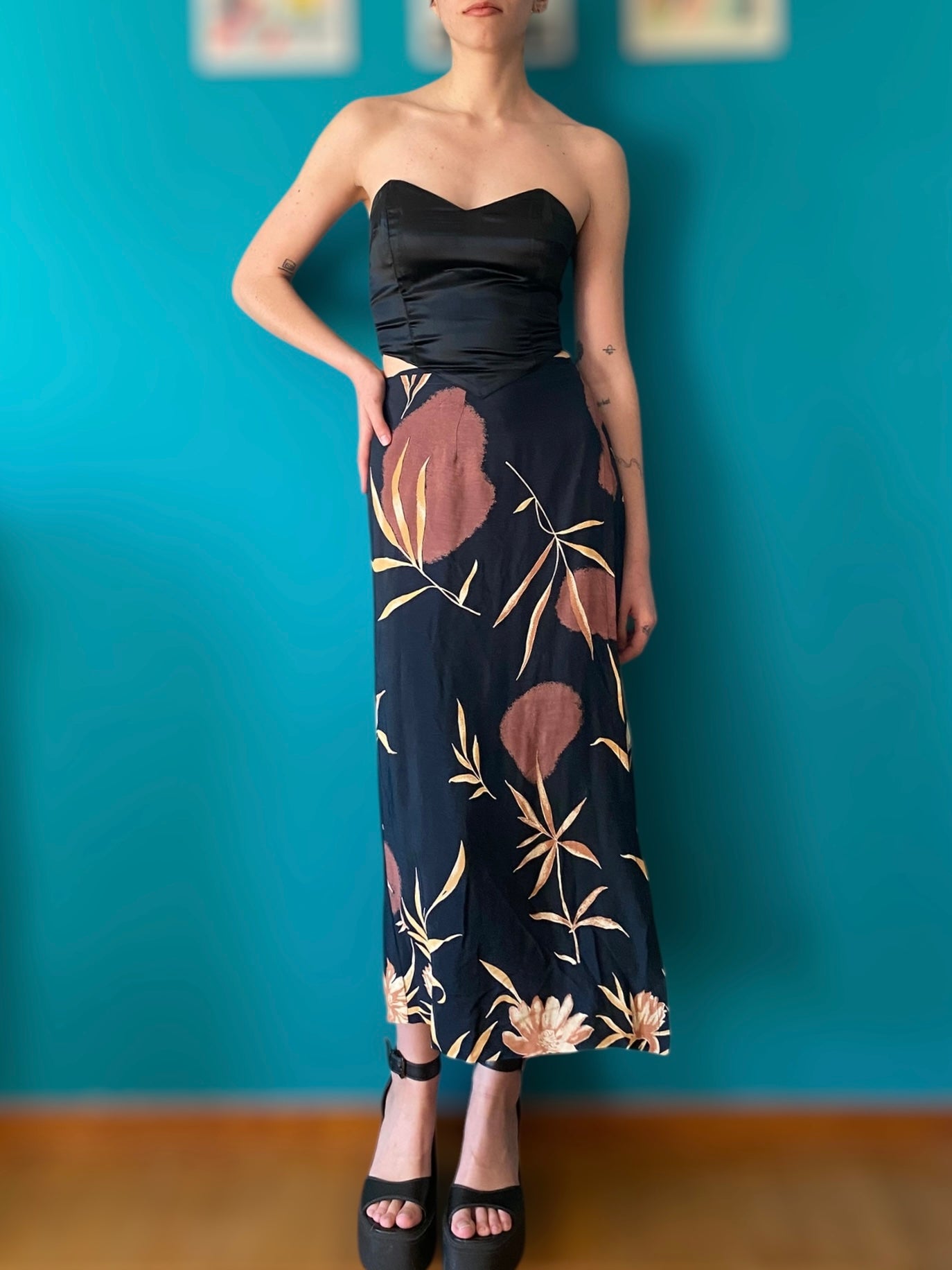 Vintage leaves pattern wrapped skirt