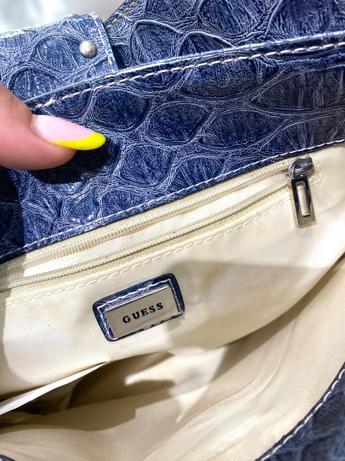Vintage Guess handbag