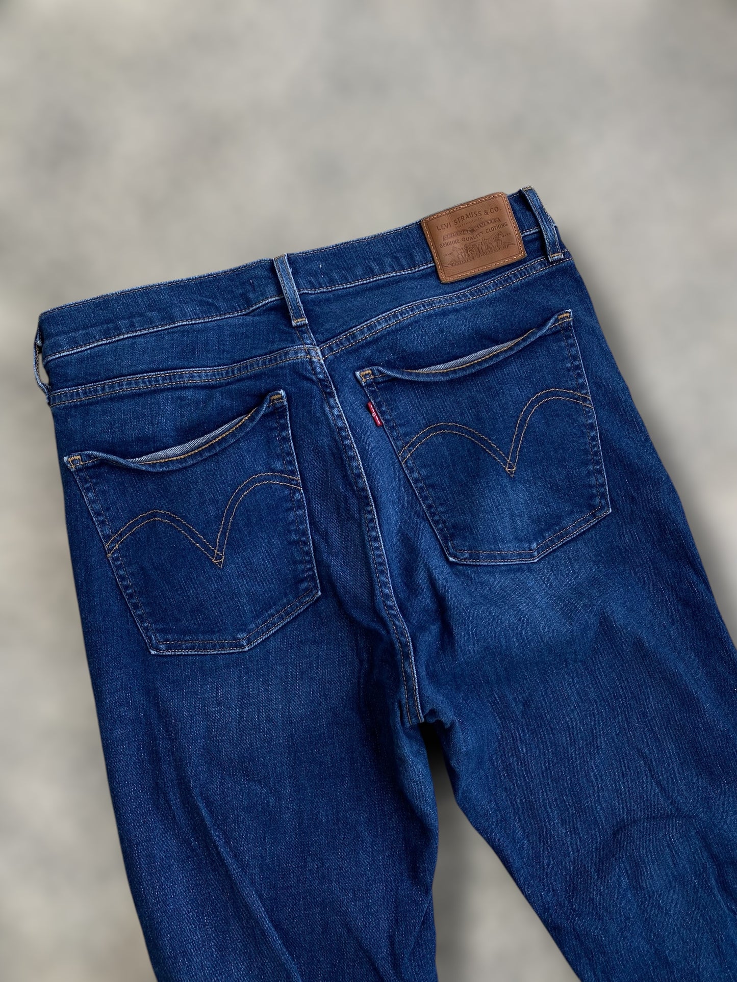 Levi’s mile high waisted supper skinny (M)