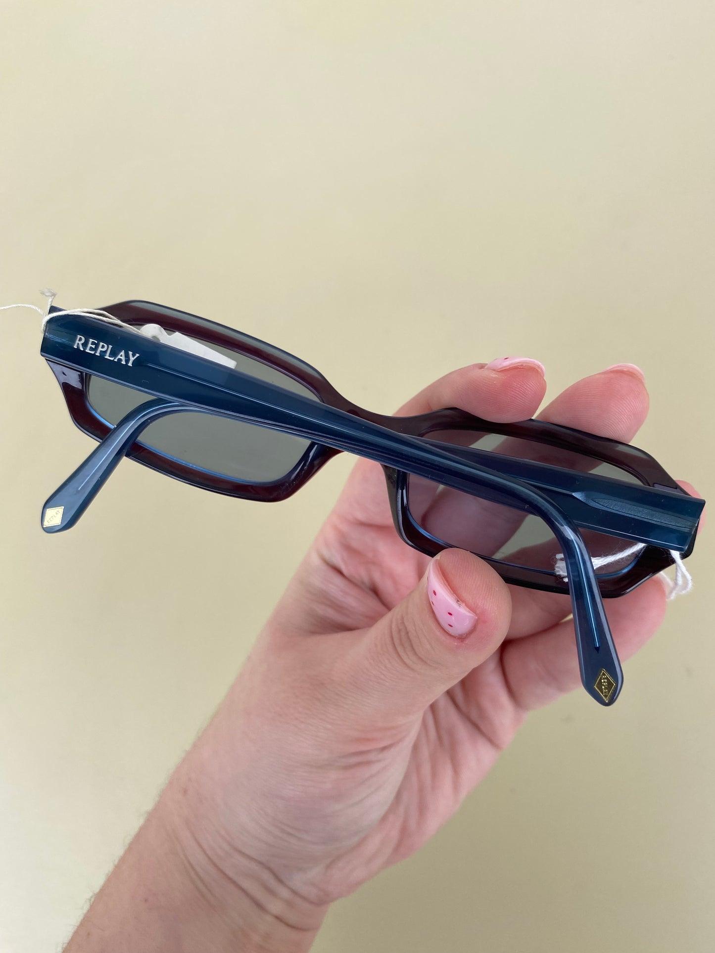 Vintage Replay sunglasses in burgundy with blue colours