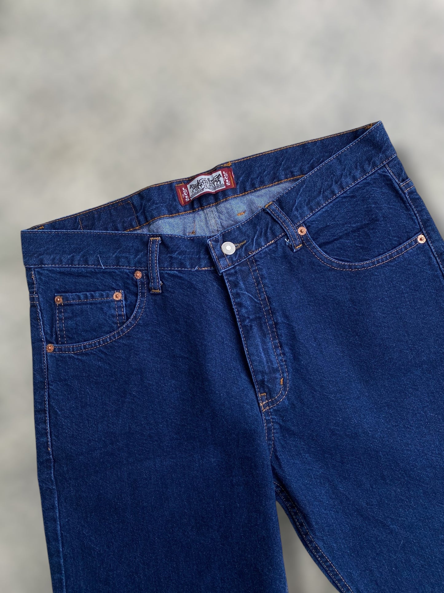 Levi’s 501 dark washed