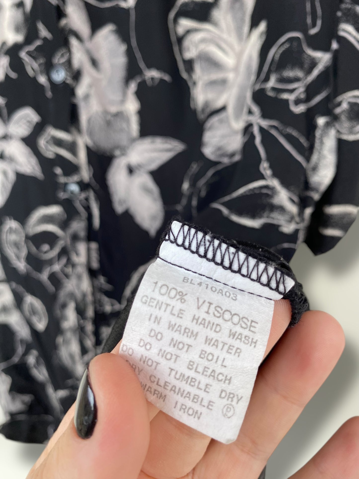 “Smoking roses” vintage shirt