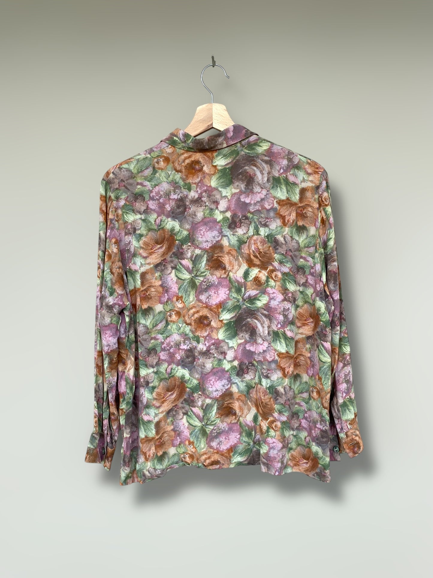 “Painted flowers” vintage shirt