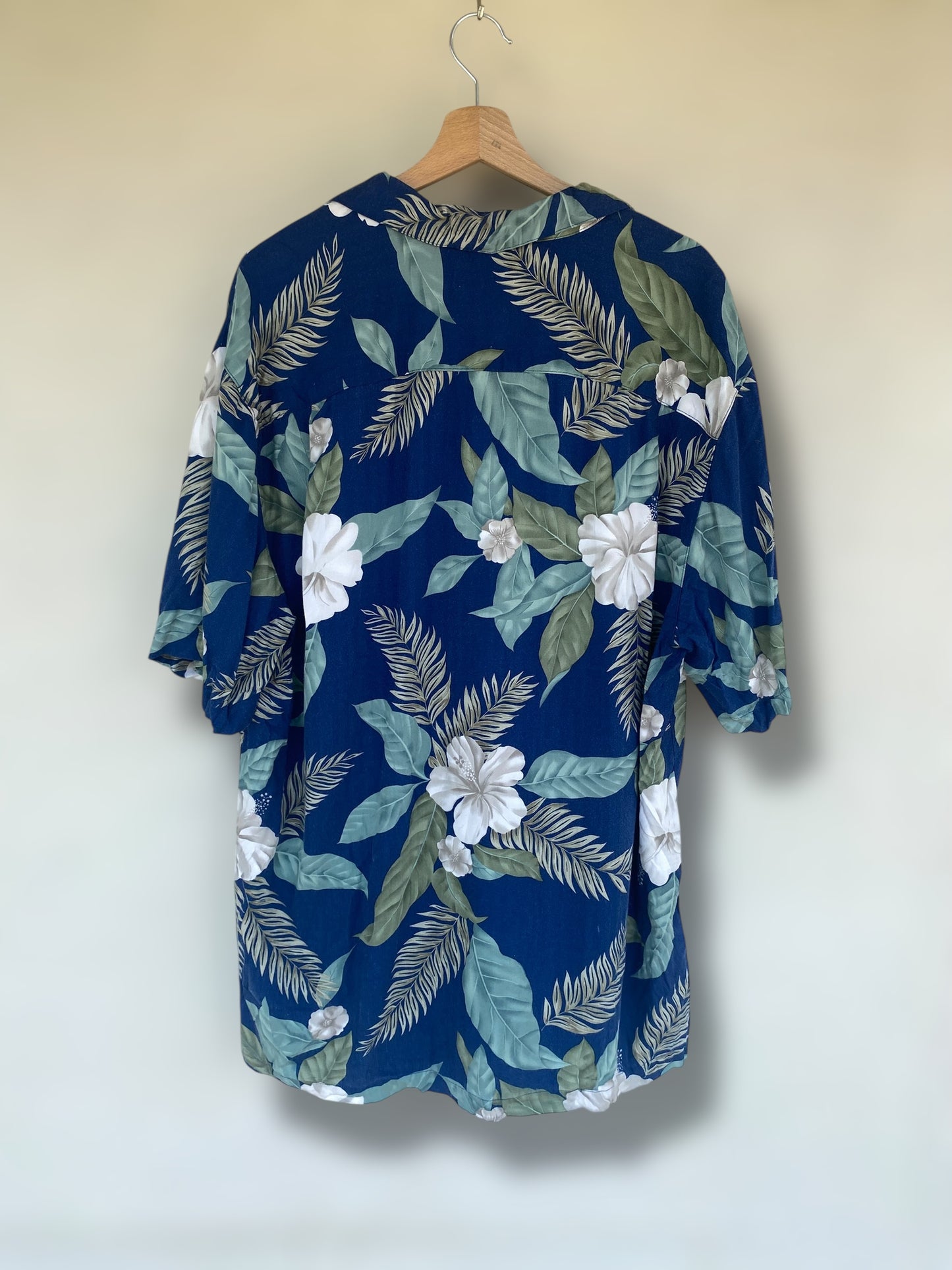“La Cabana” vintage Hawaiian shirt