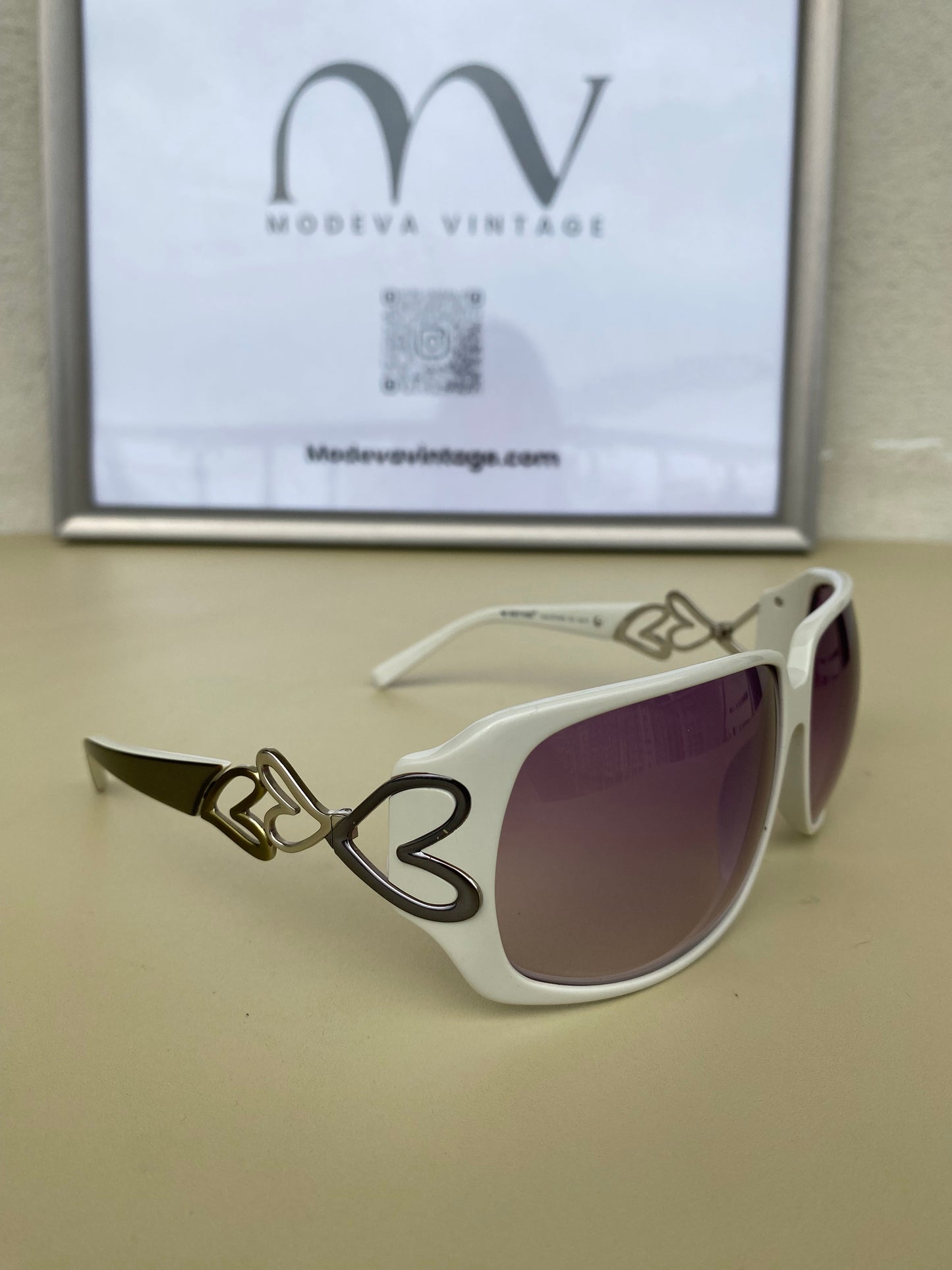 Statement Sweat years 00s sunglasses