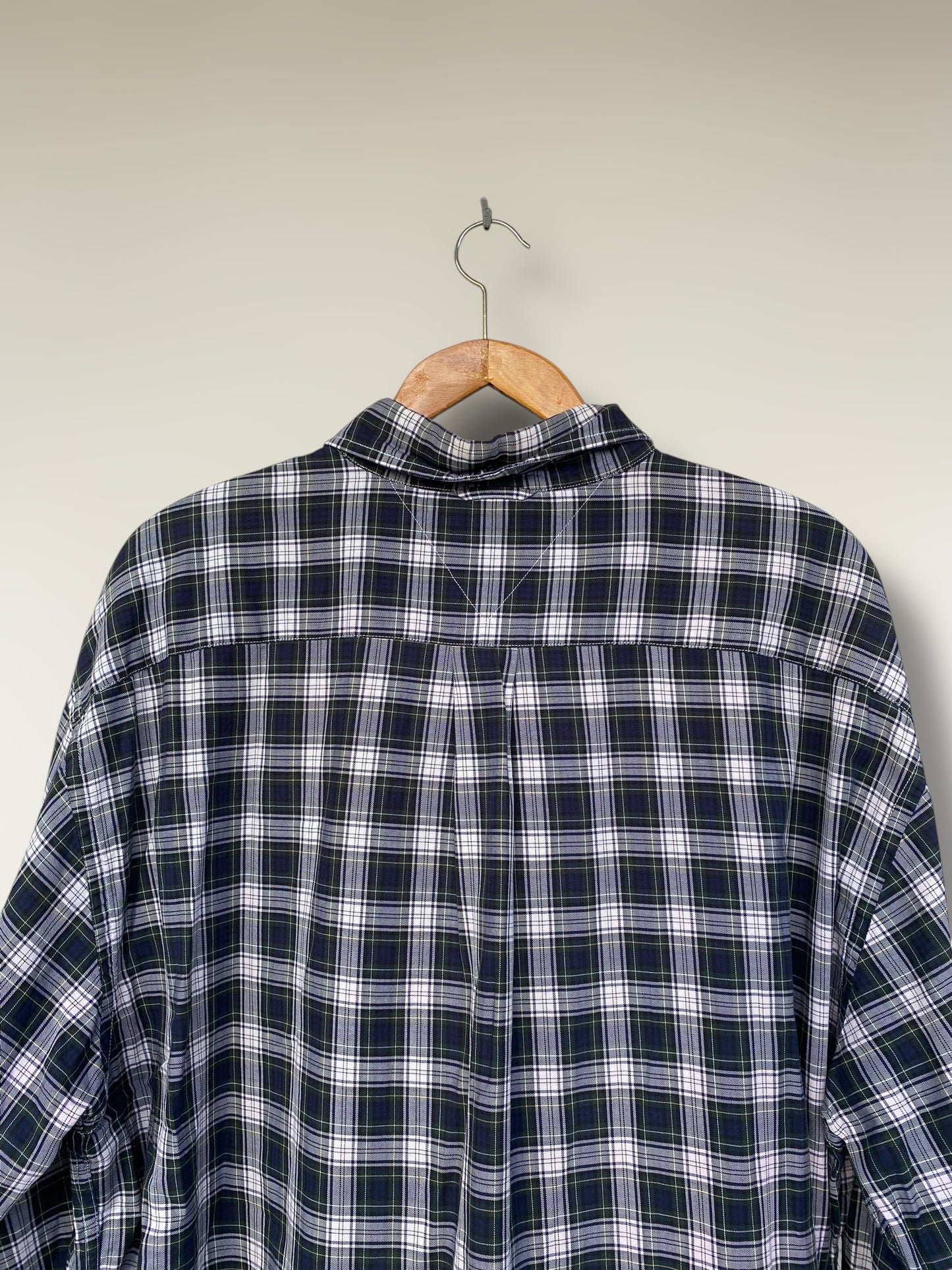 Tommy Hilfiger vintage shirt