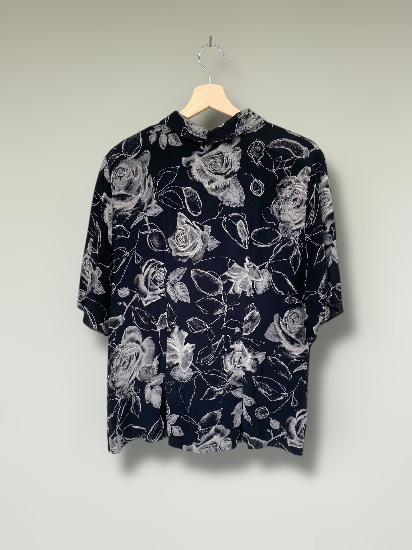 “Smoking roses” vintage shirt