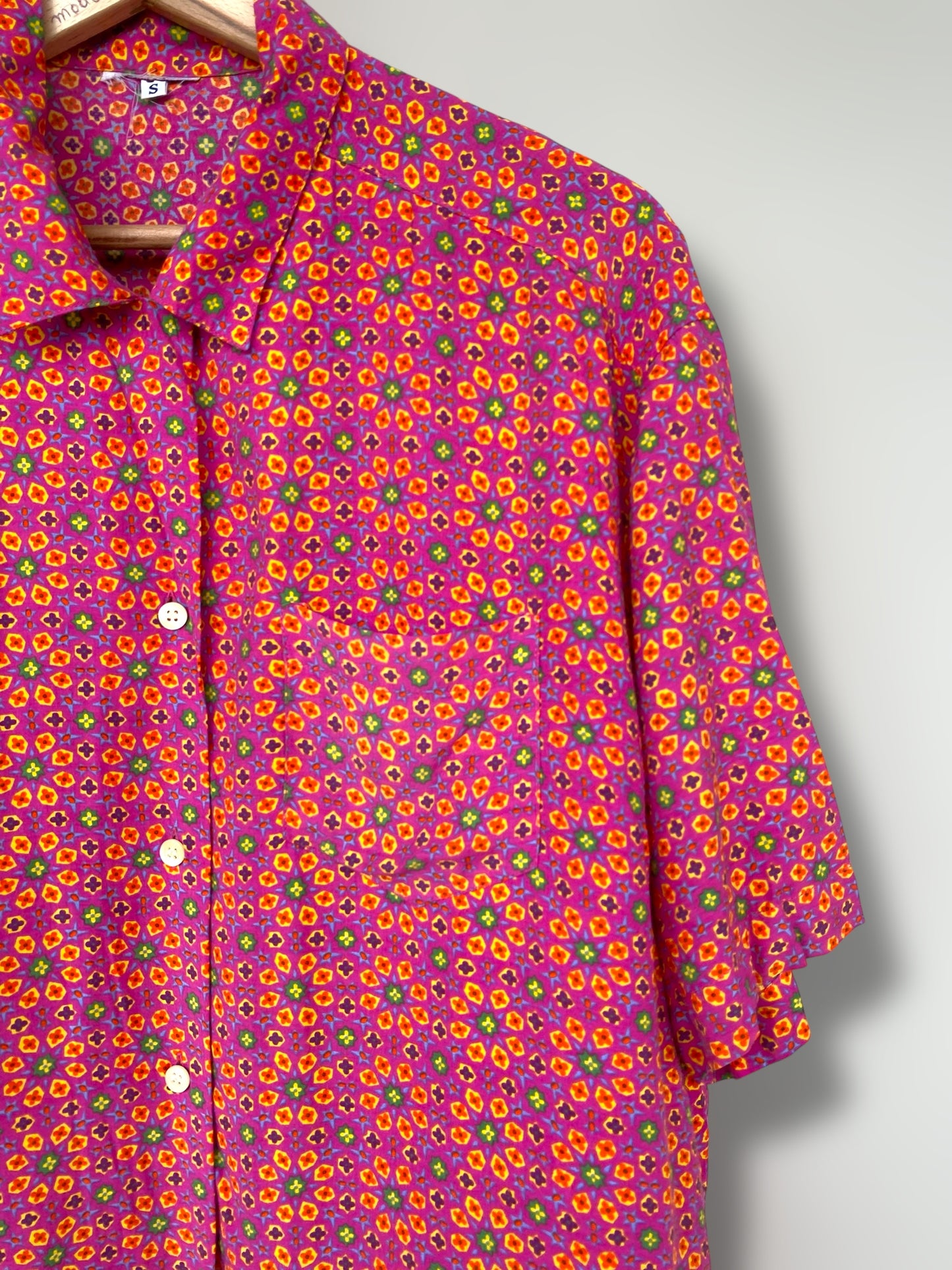 “Happy patterns” vintage shirt
