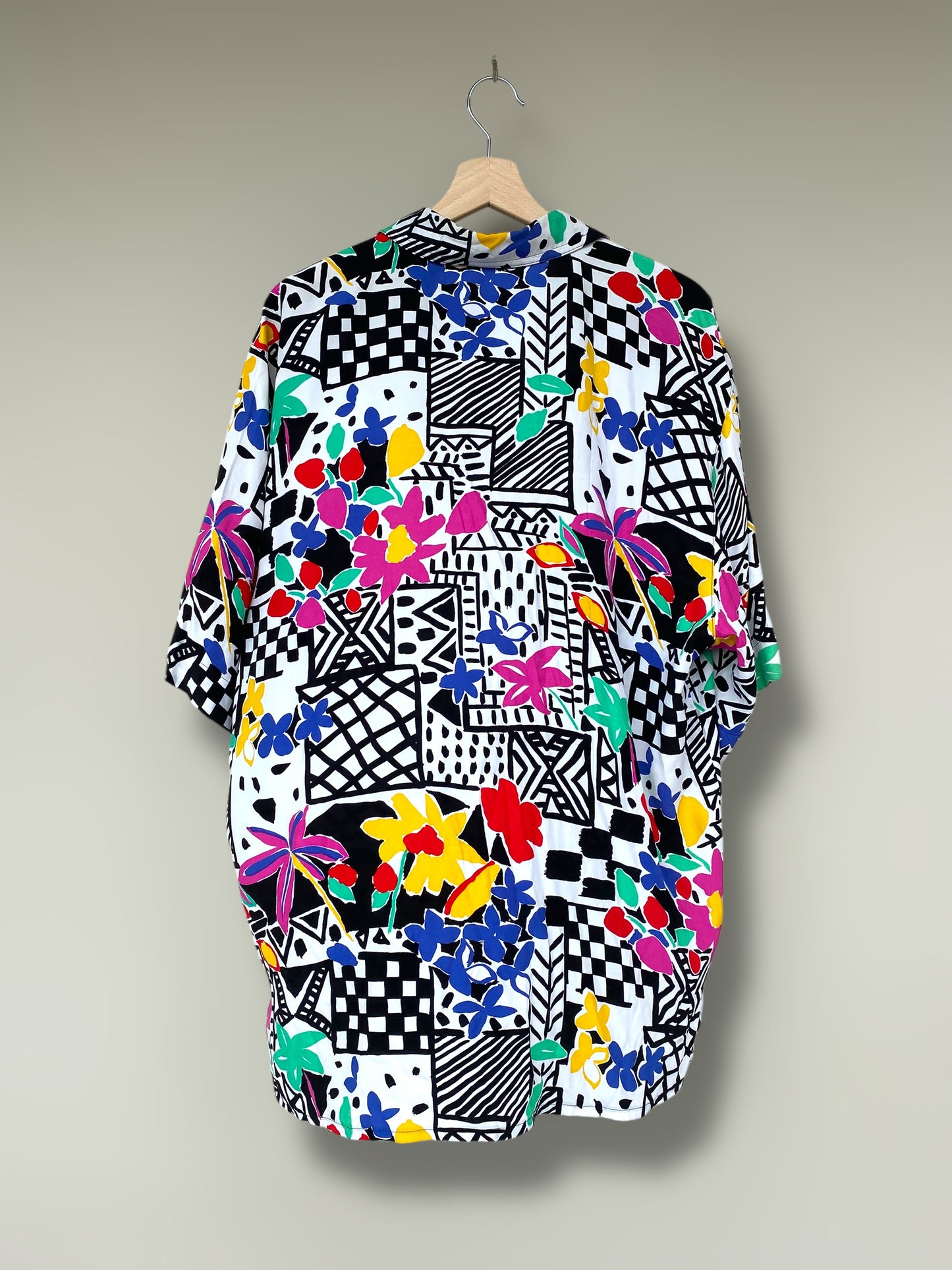 “Crazy garden” vintage shirt