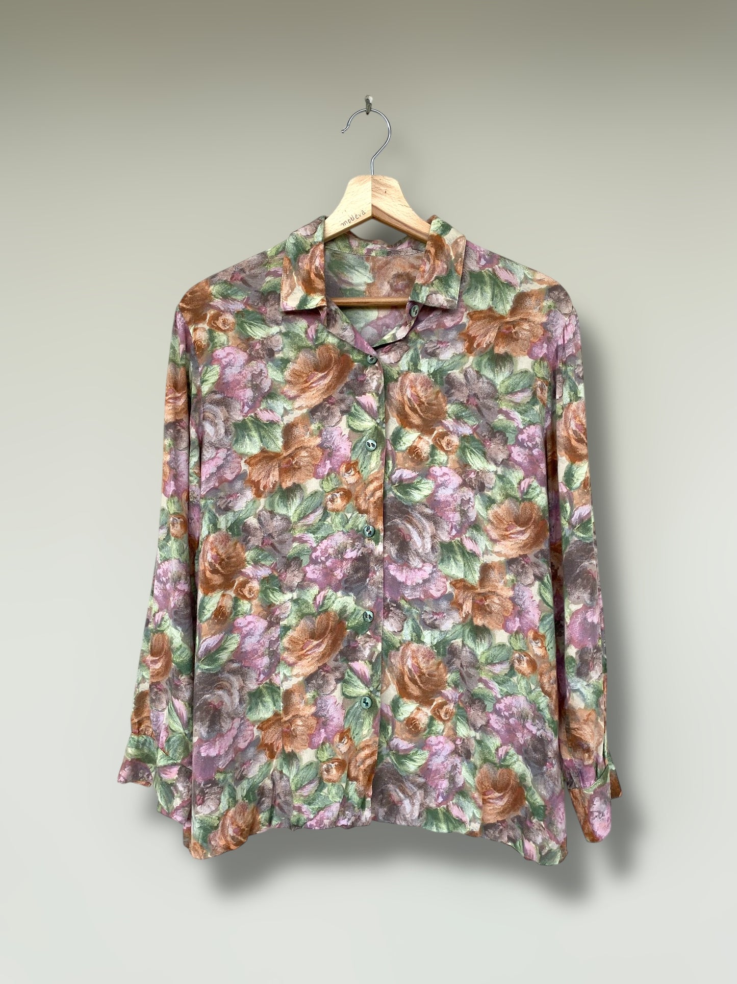 “Painted flowers” vintage shirt