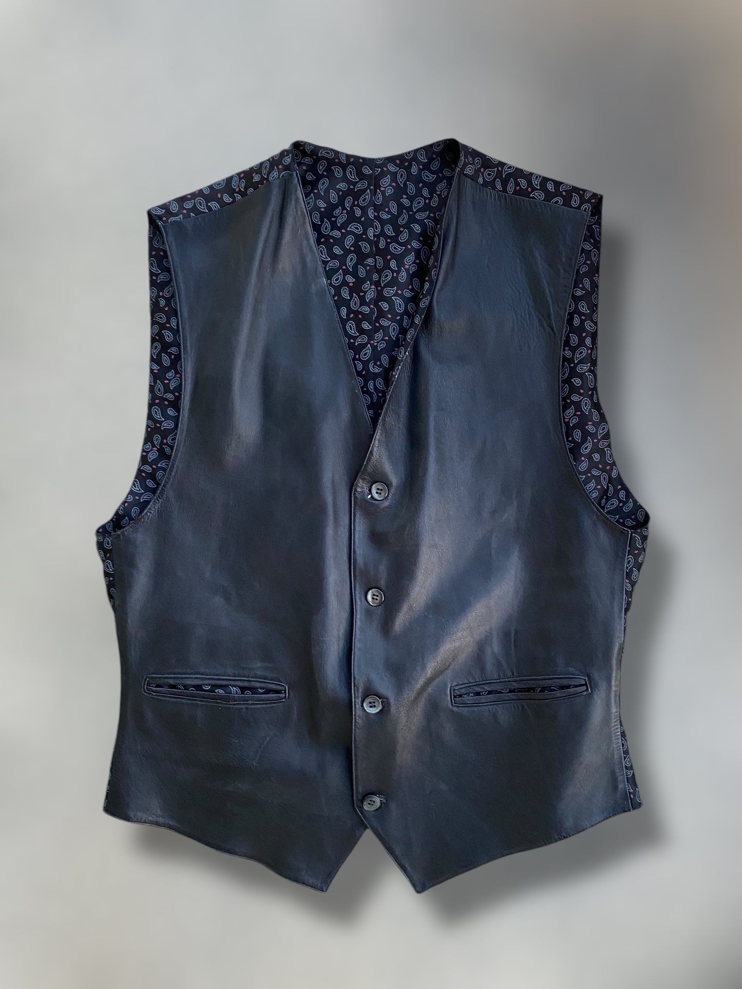 Vintage leather vest with Lahouria design