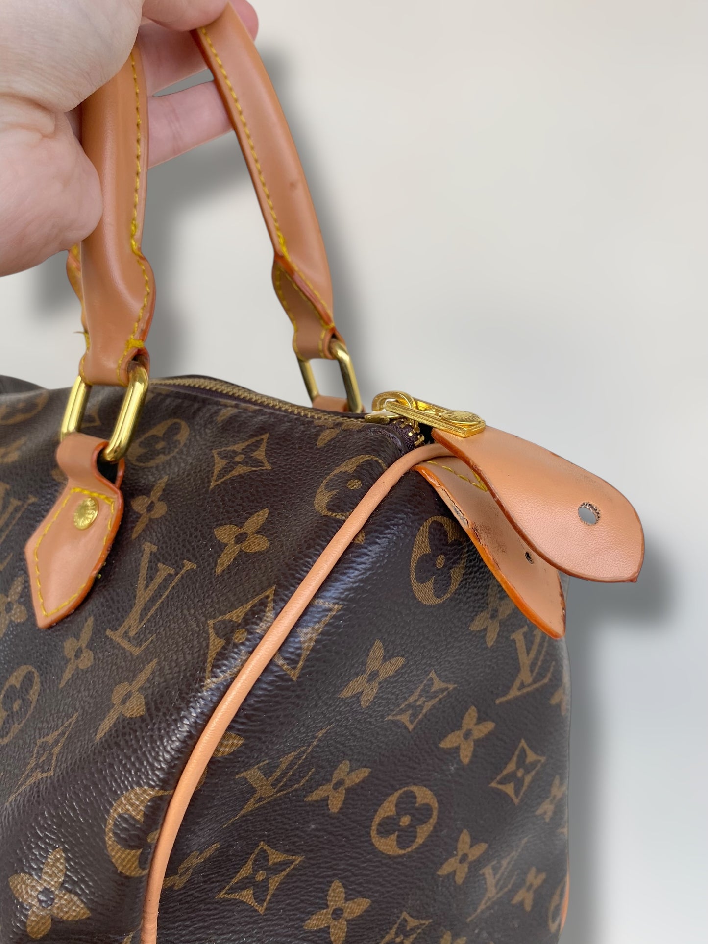 Vintage Louis Vuitton Speedy bag
