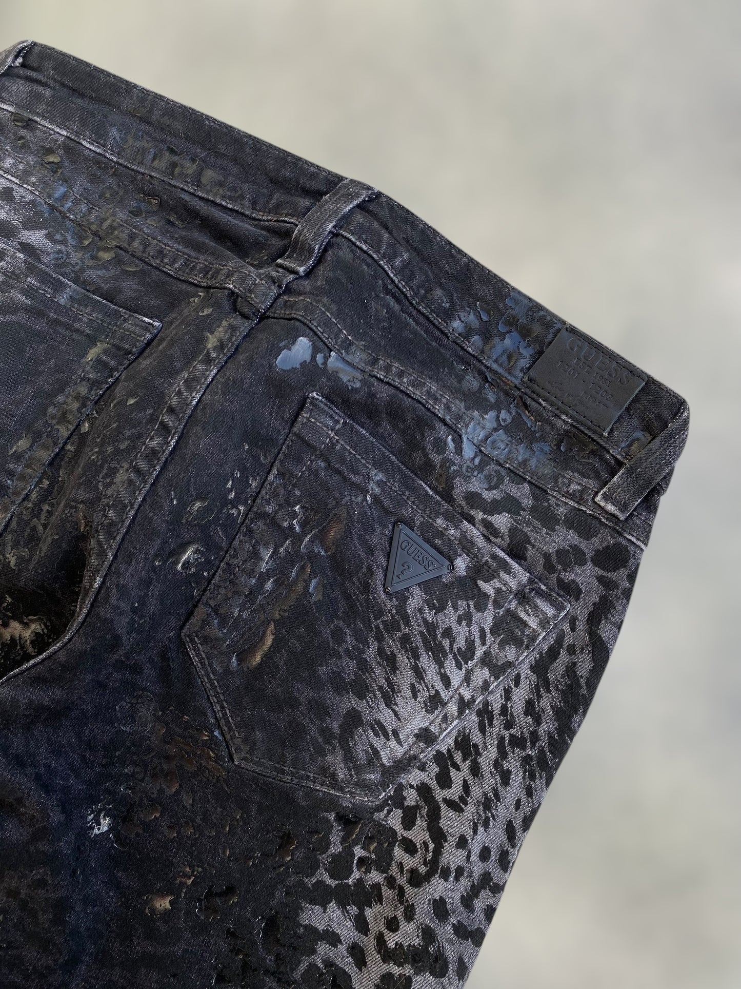Guess animal print slim jeans