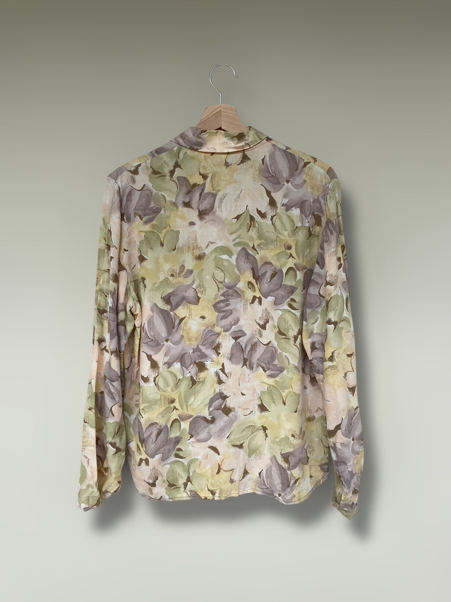 Romantic floral vintage shirt