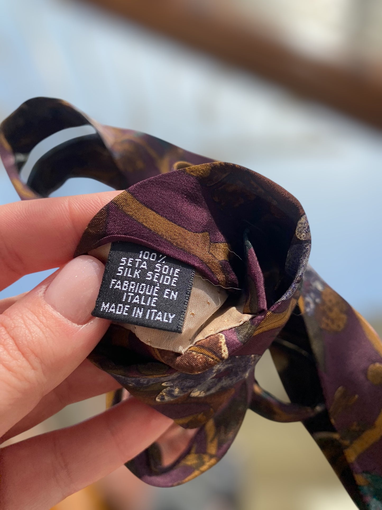 Vintage Unique silk tie