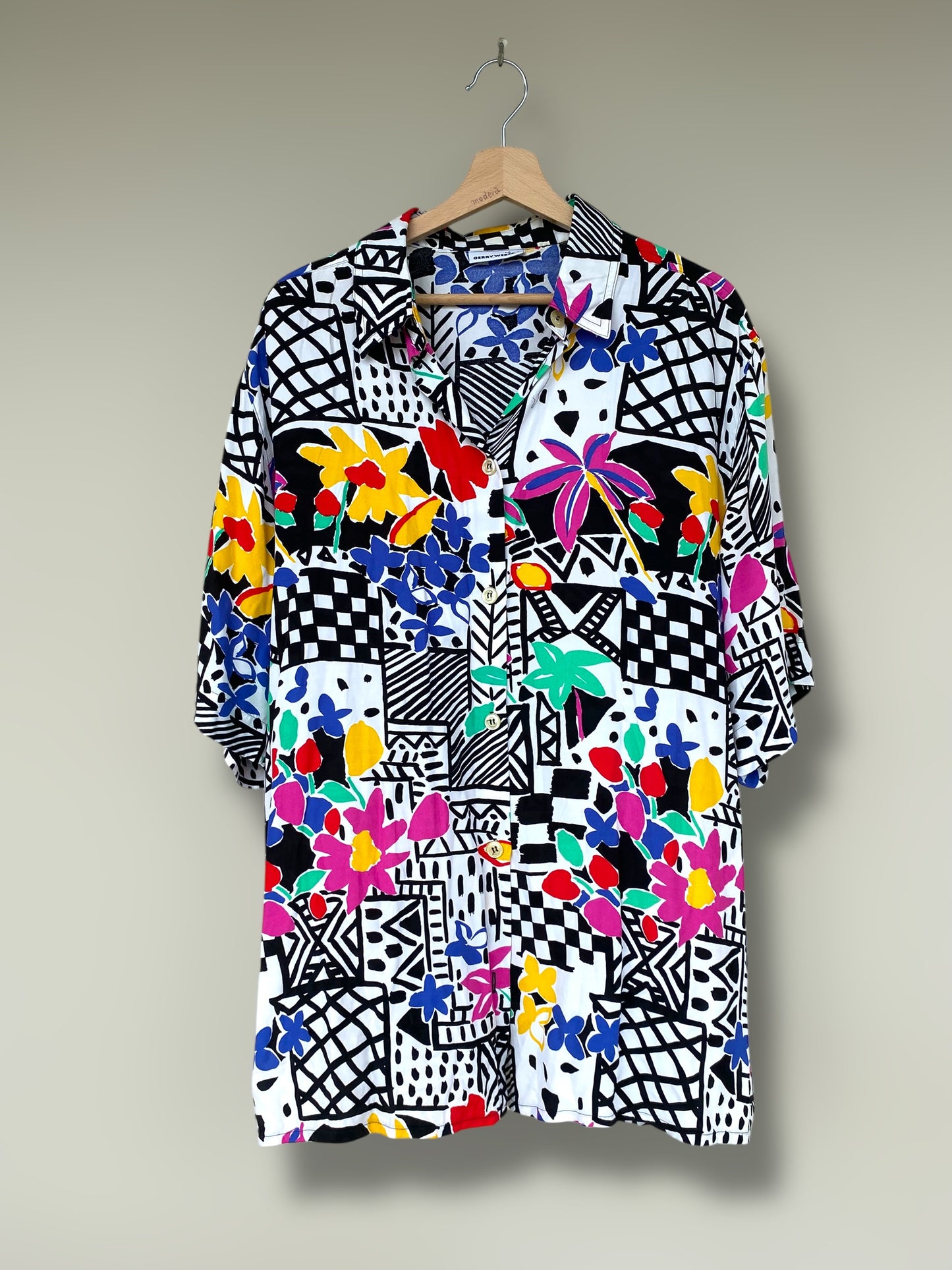 “Crazy garden” vintage shirt