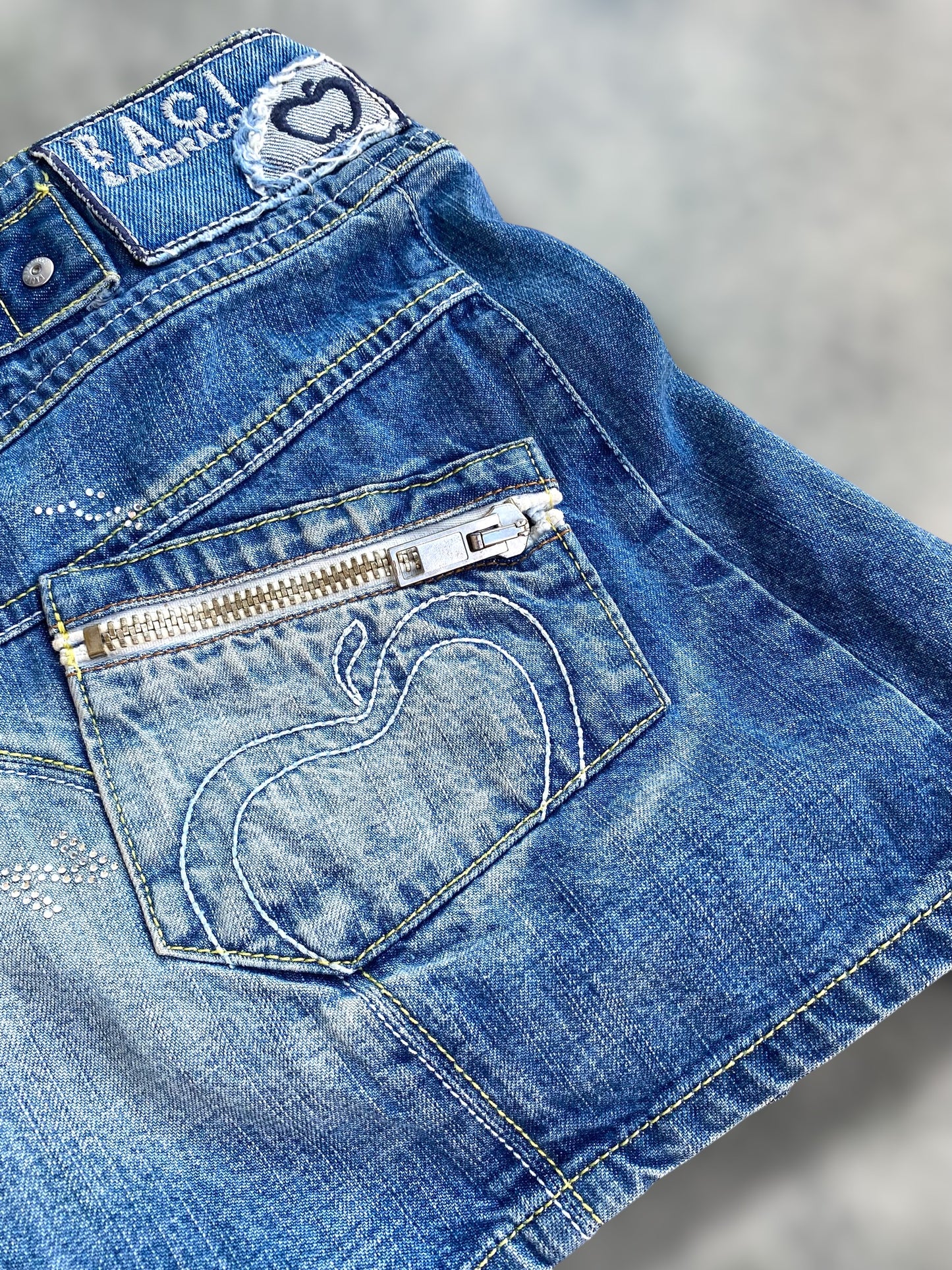 00s queen jeans mini skirt