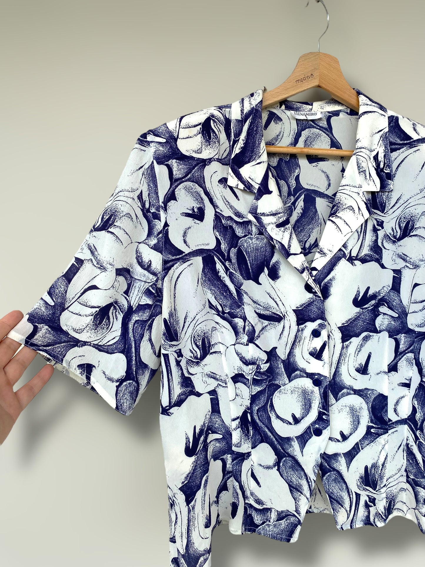 “Lily” vintage shirt