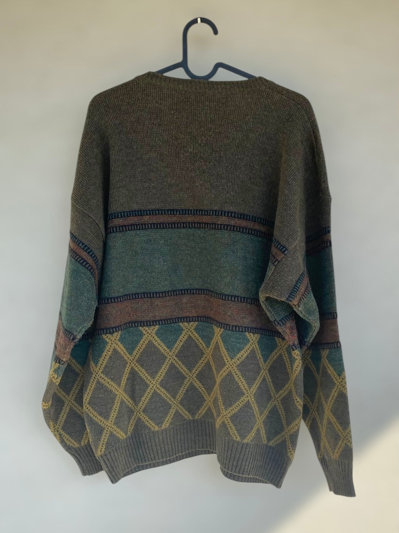 Earthy coogi style vintage sweater