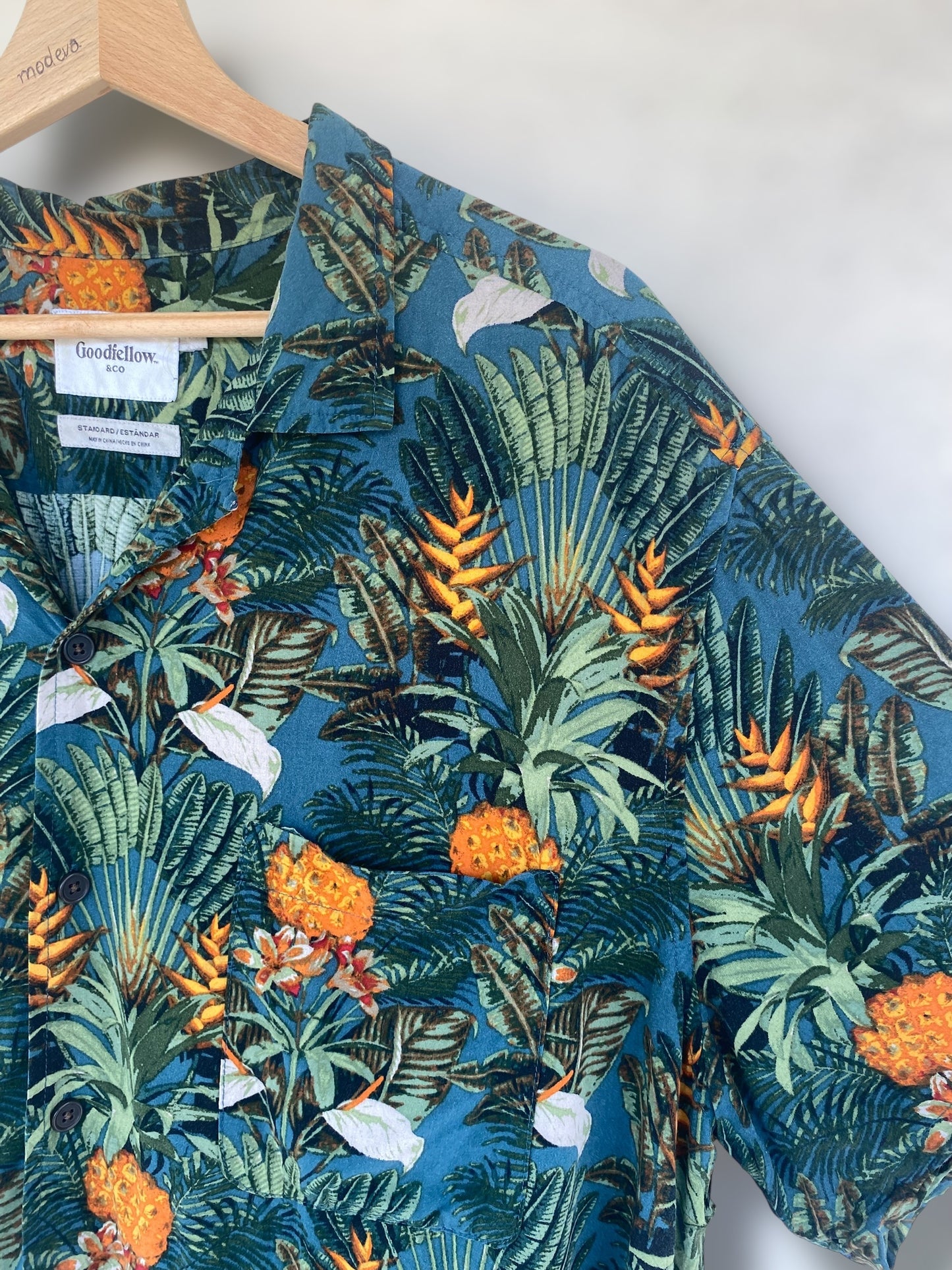 Dark green with pineapples Hawaiian shirt