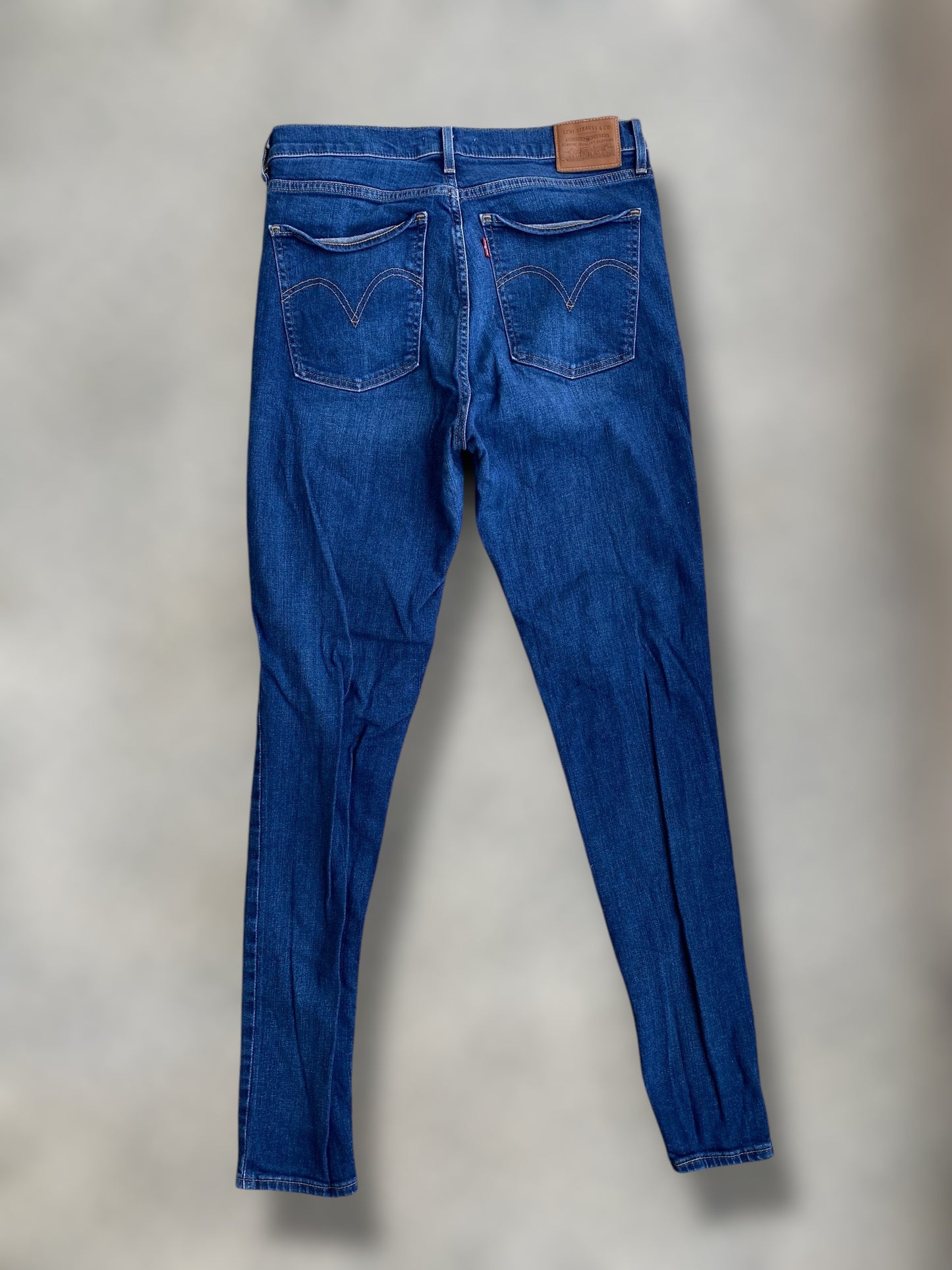 Levi’s mile high waisted supper skinny (M)