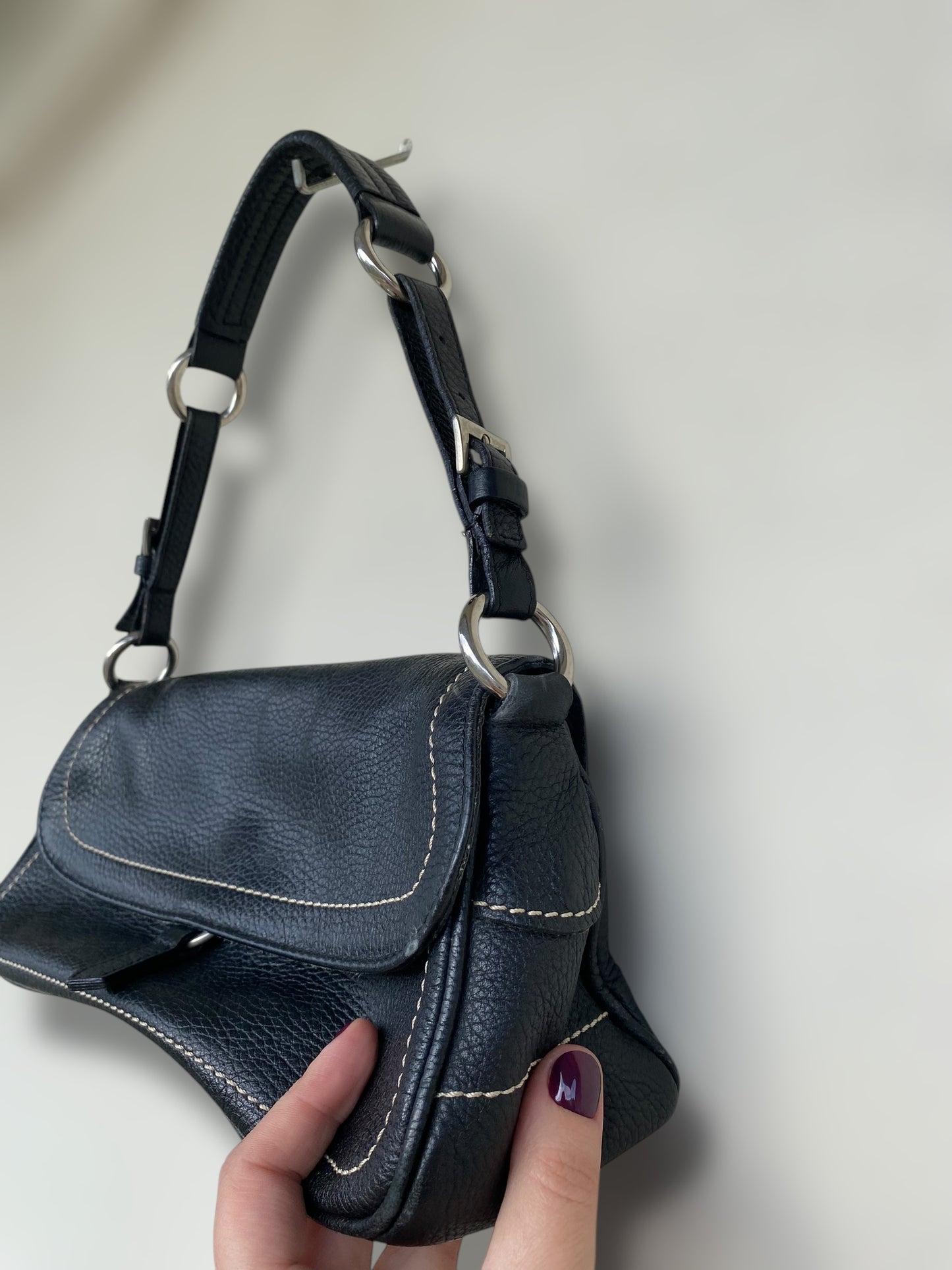 Vintage leather black baguette bag