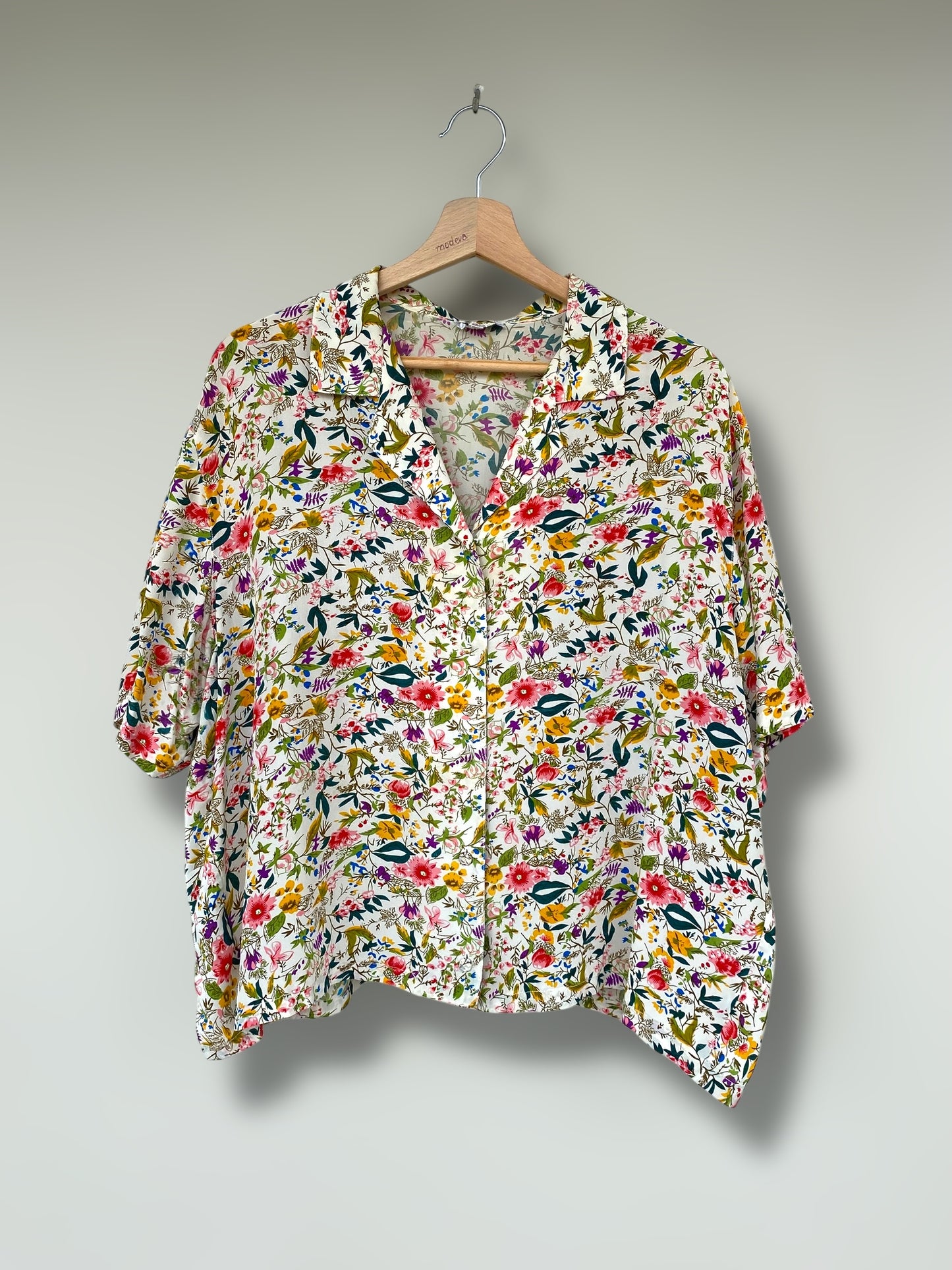 “Silk bouquet” vintage shirt 💐