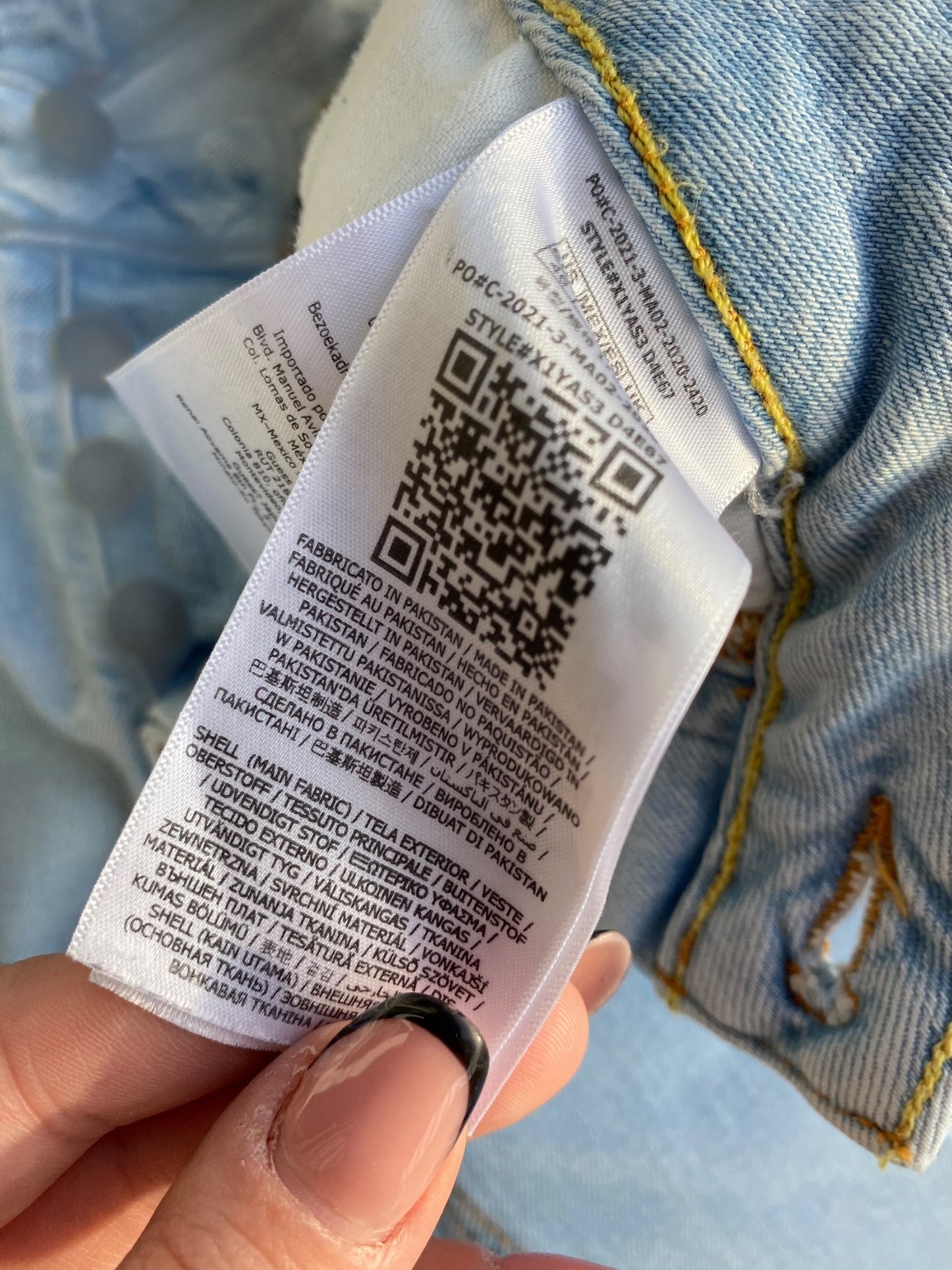 Guess ligh washed low waisted jeans