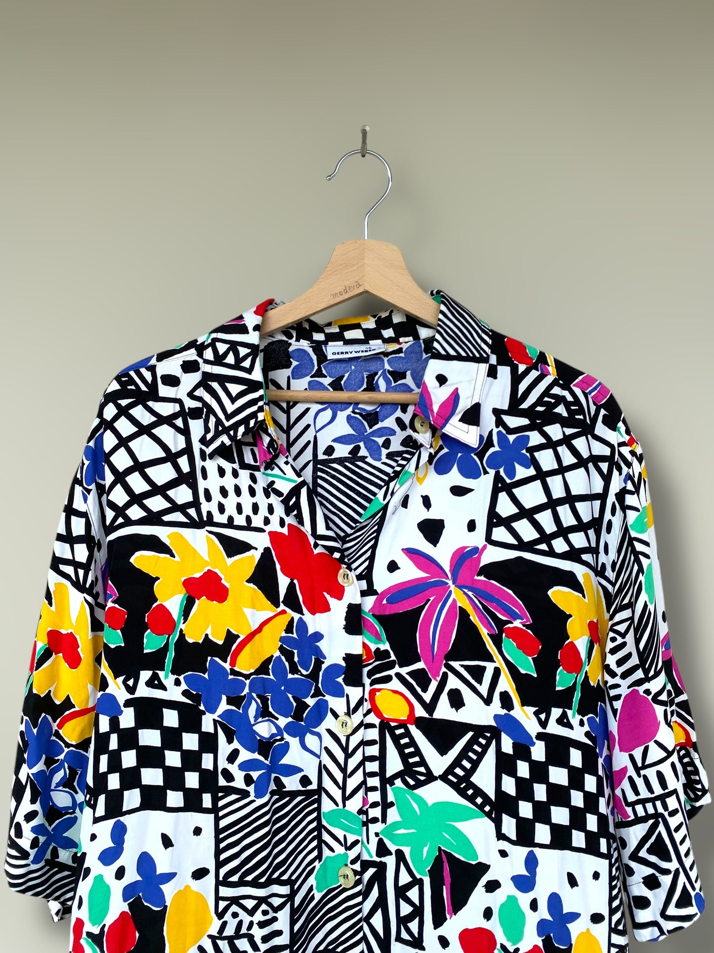 “Crazy garden” vintage shirt
