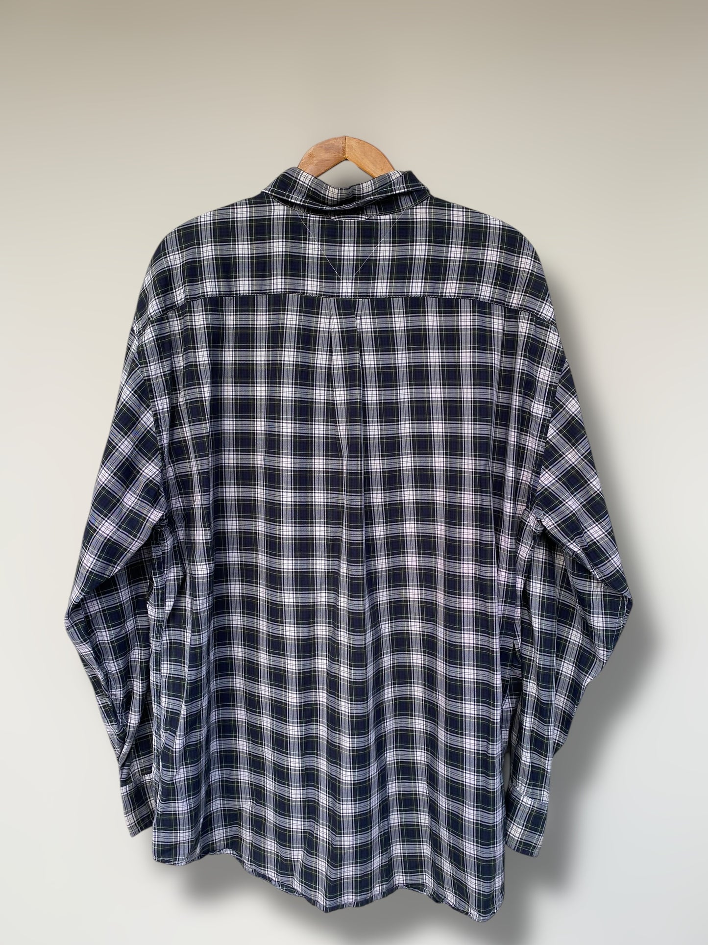 Tommy Hilfiger vintage shirt