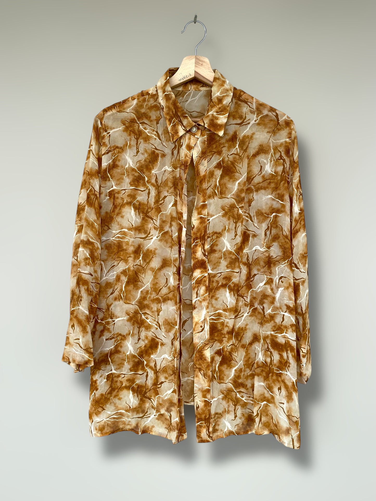 Earthy vintage one-button shirt cardigan