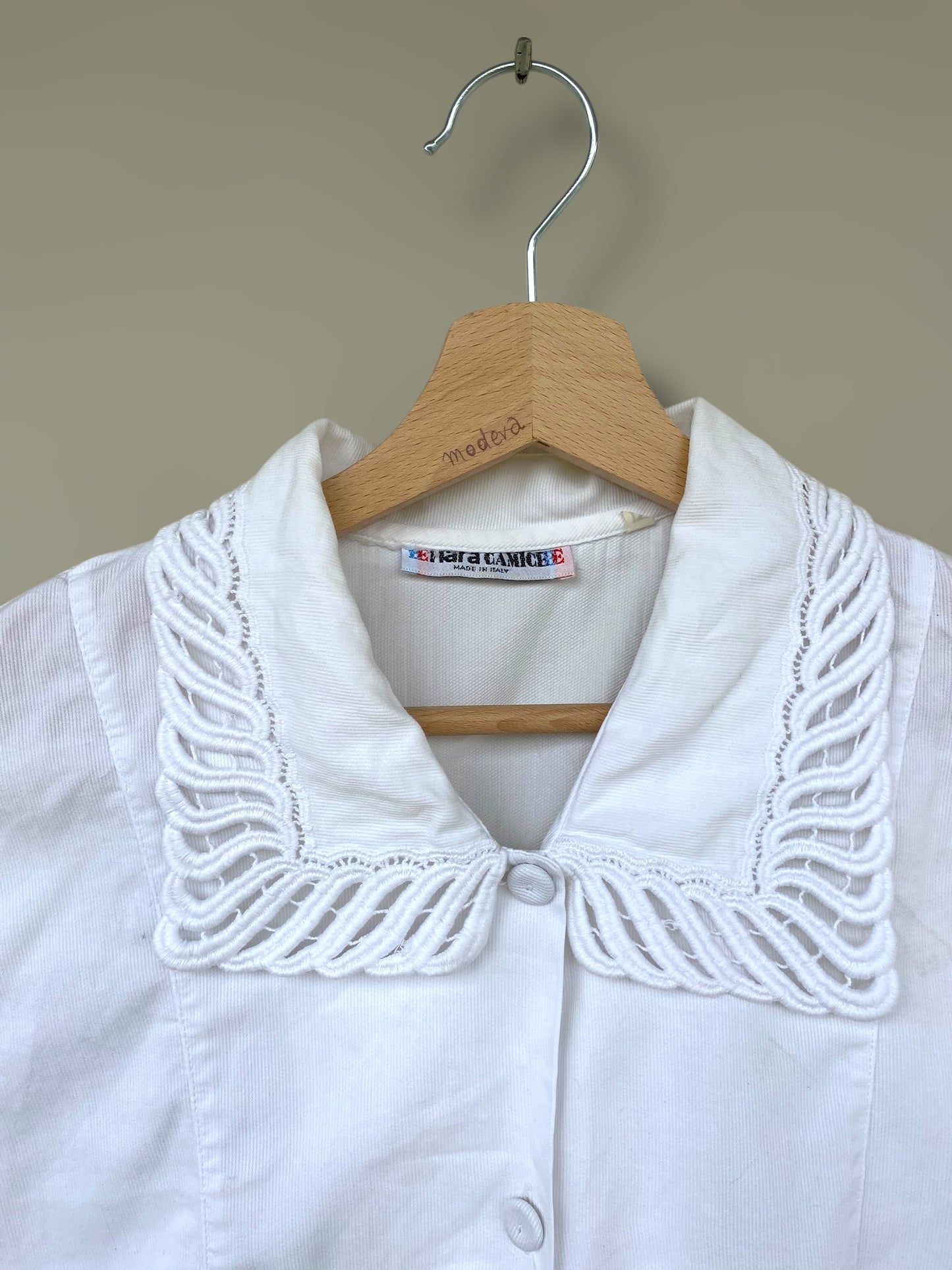 White cropped vintage shirt