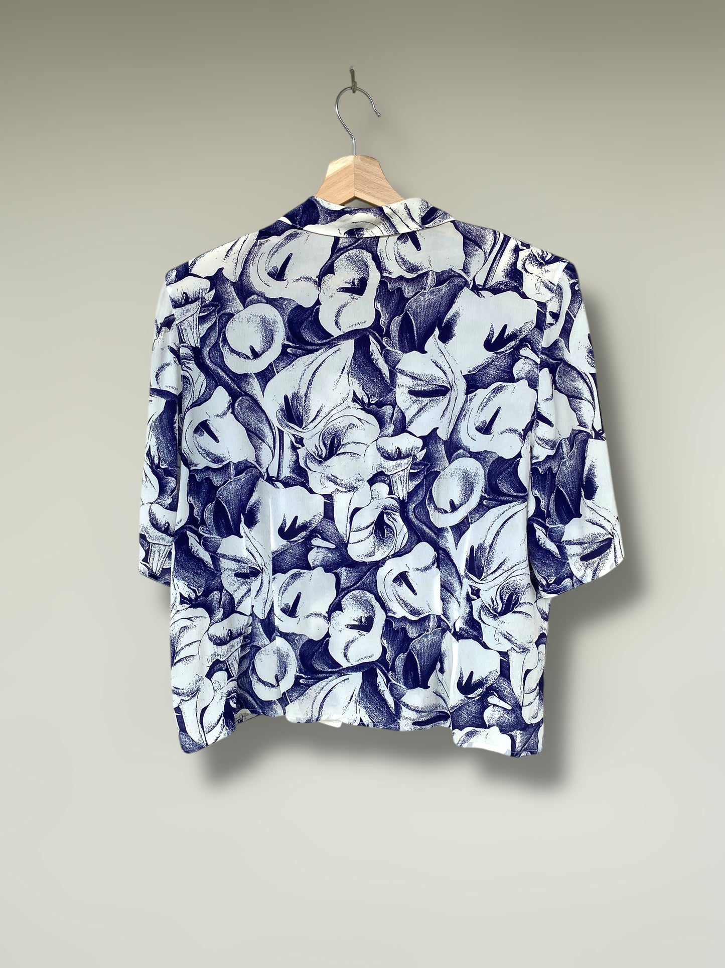 “Lily” vintage shirt