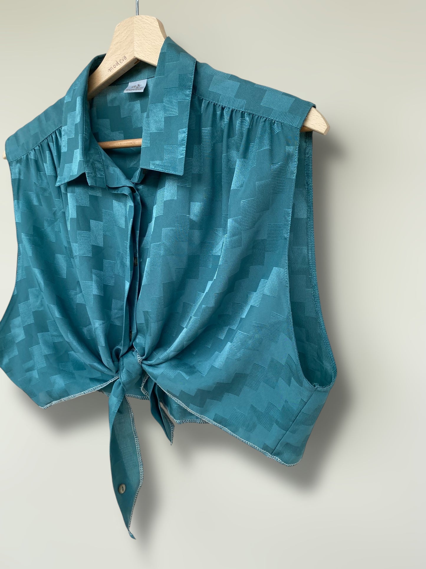 Emerald blue vintage cropped shirt