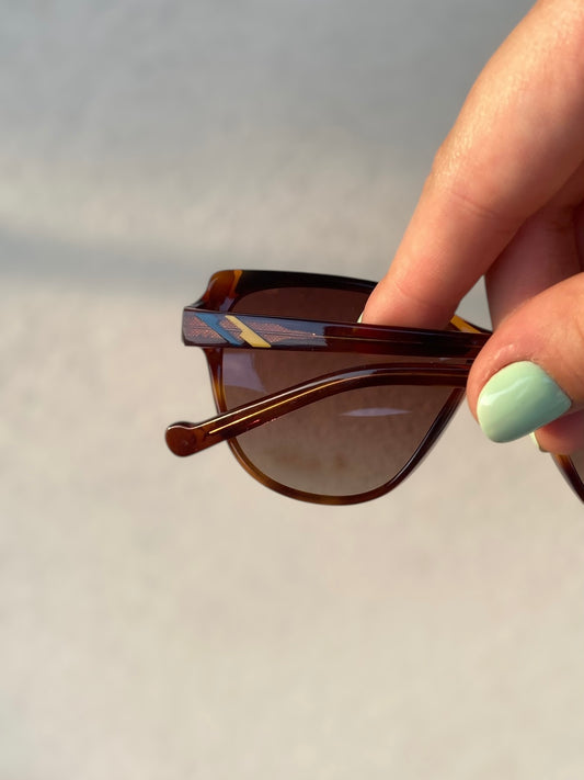 Vintage butterfly polarized sunglasses