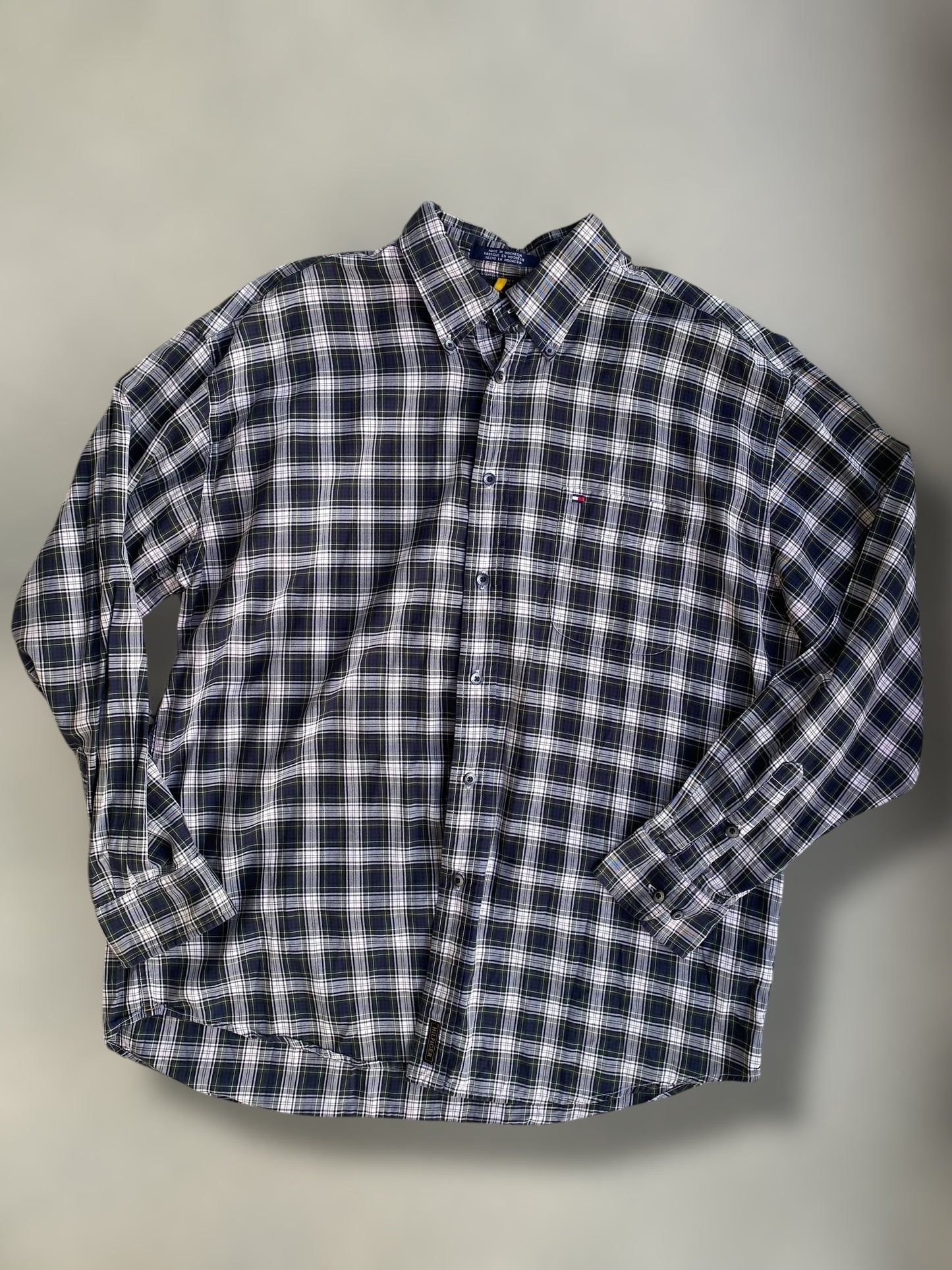 Tommy Hilfiger vintage shirt