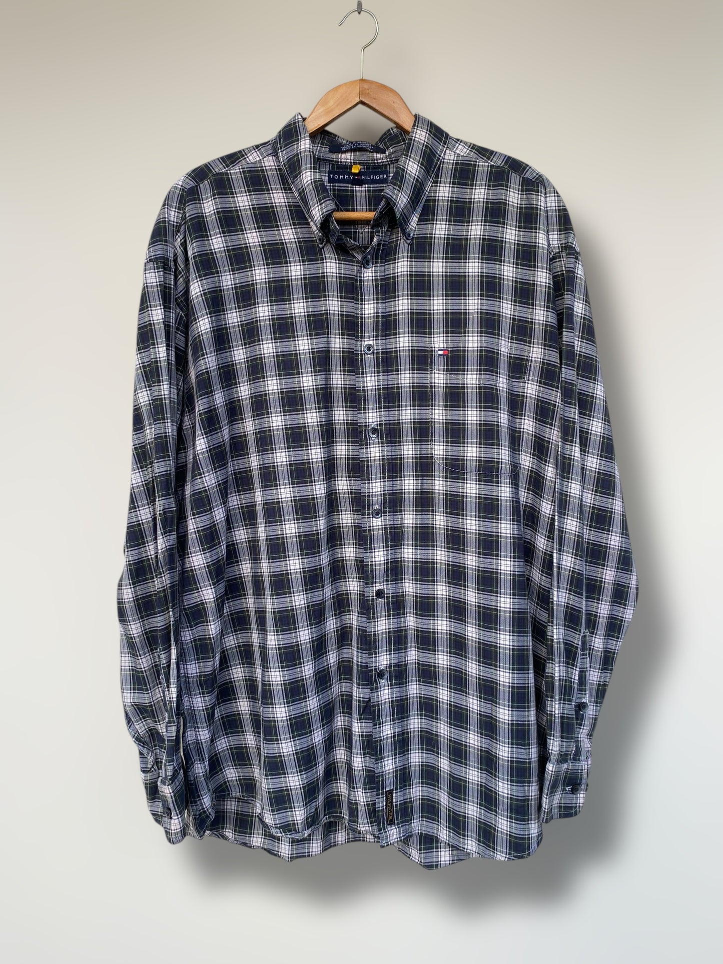 Tommy Hilfiger vintage shirt