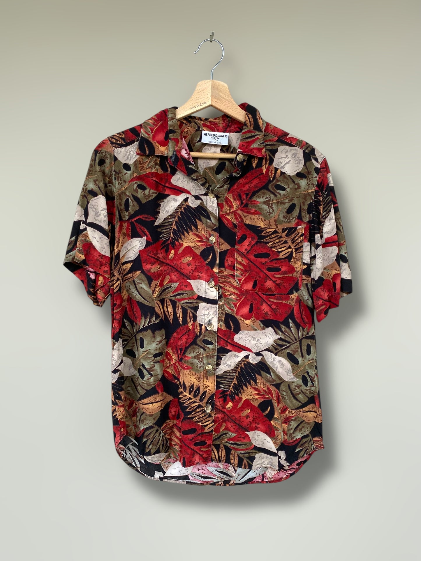 “Jungle leaves” vintage shirt
