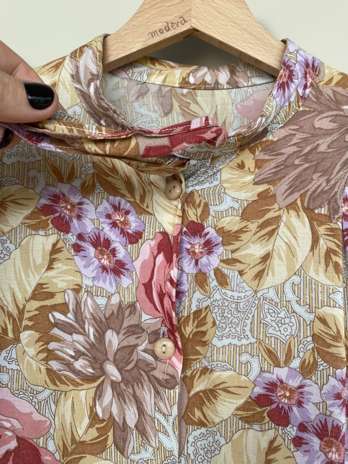 “Royal roses” vintage shirt