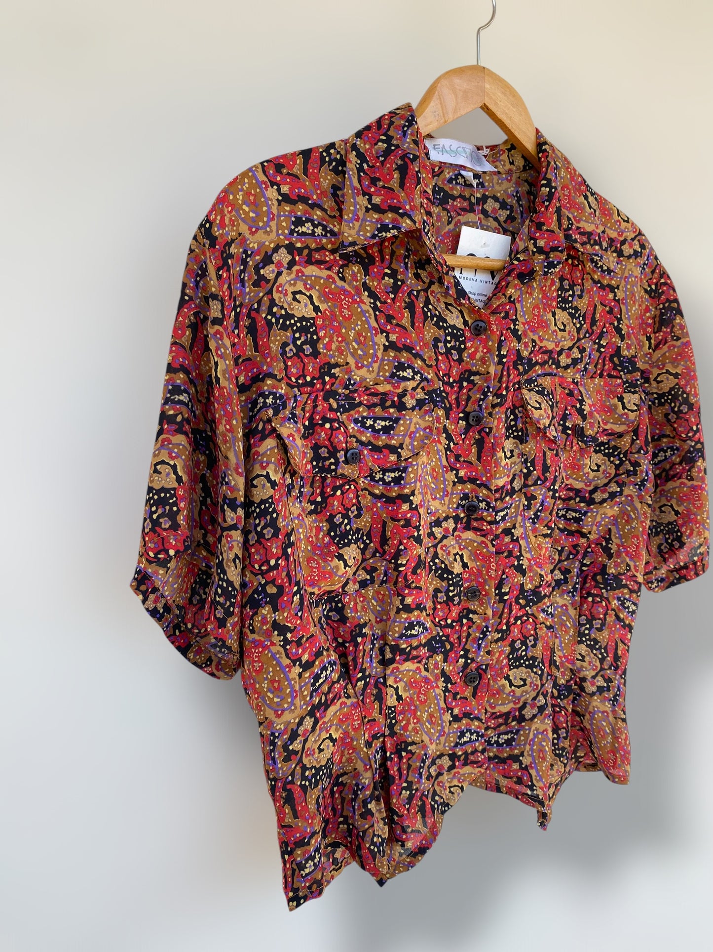 Lahouria unique vintage shirt