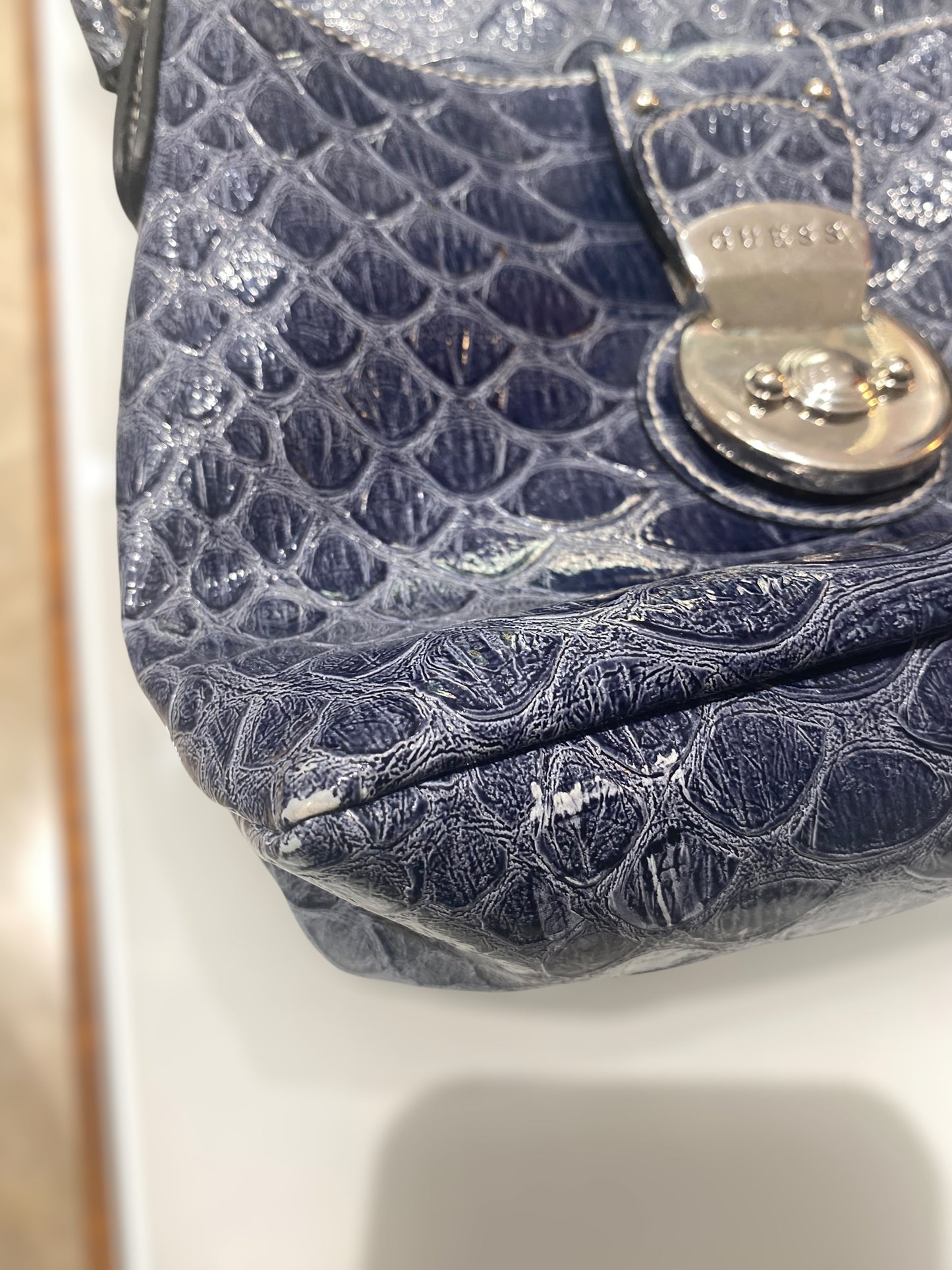 Vintage Guess handbag