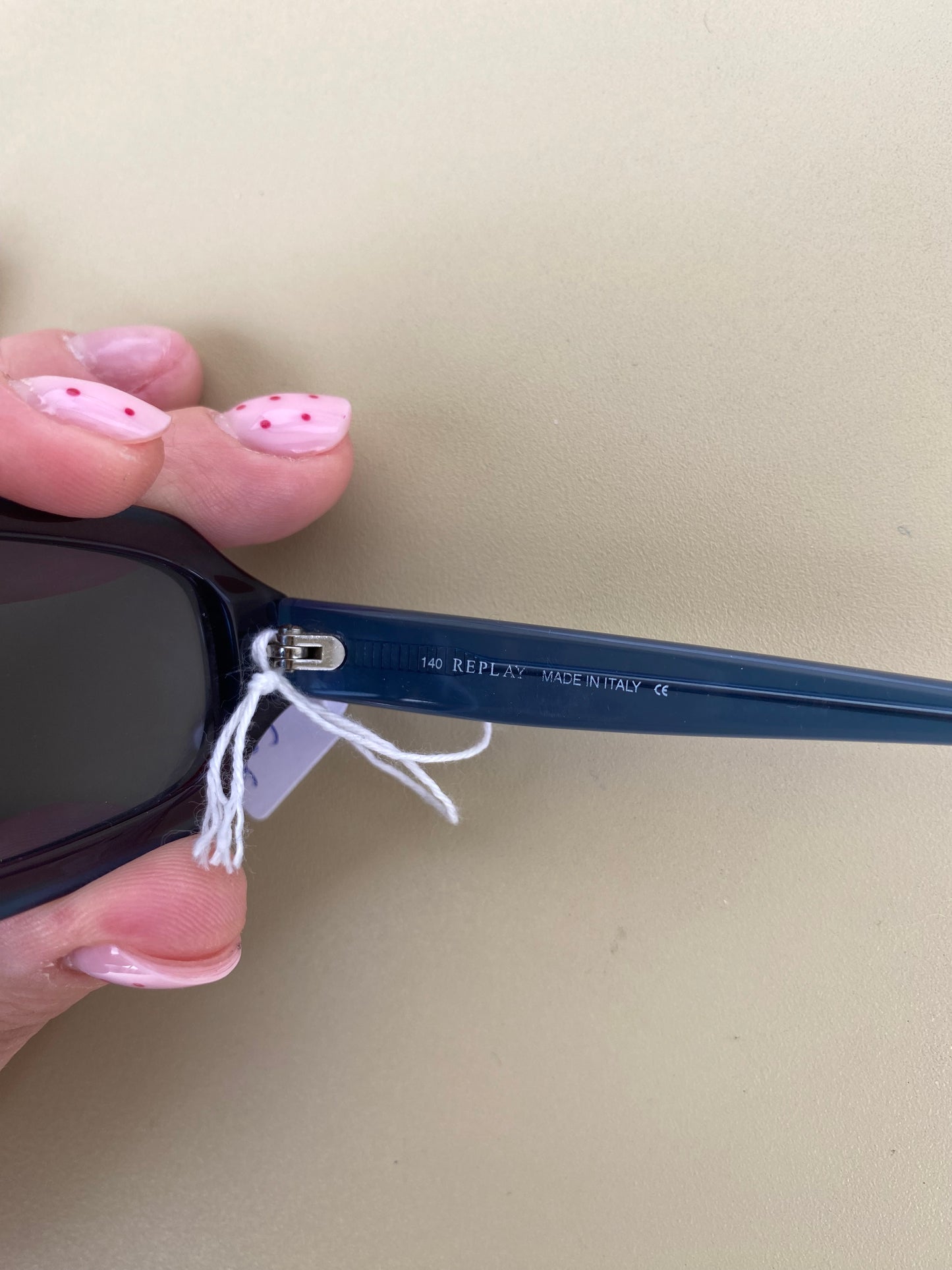 Vintage Replay sunglasses in burgundy with blue colours