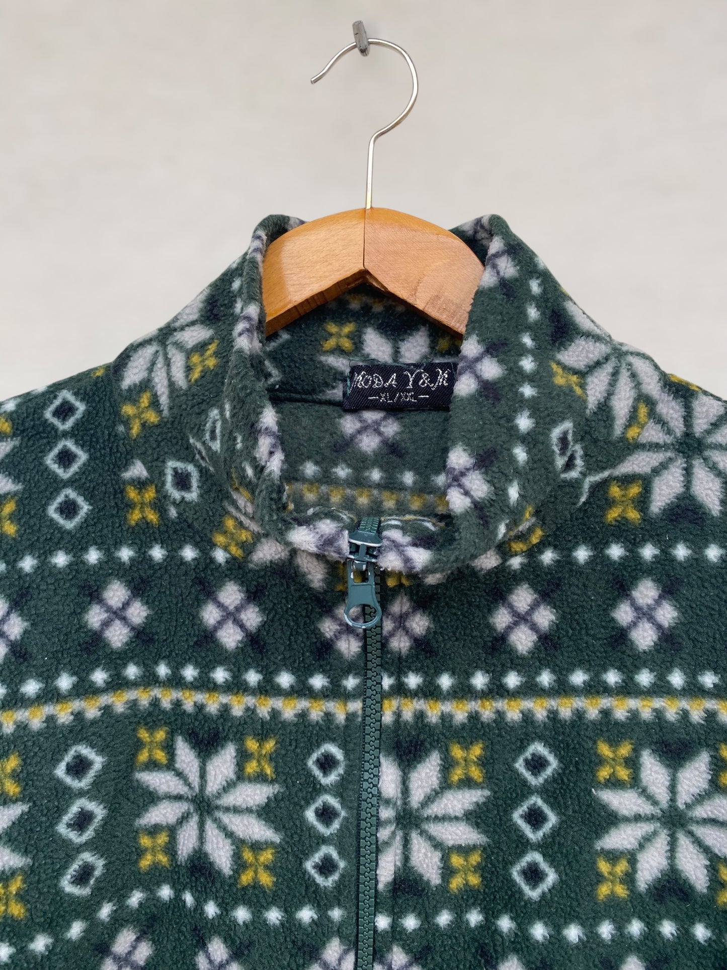 Green snowflakes crazy fleece