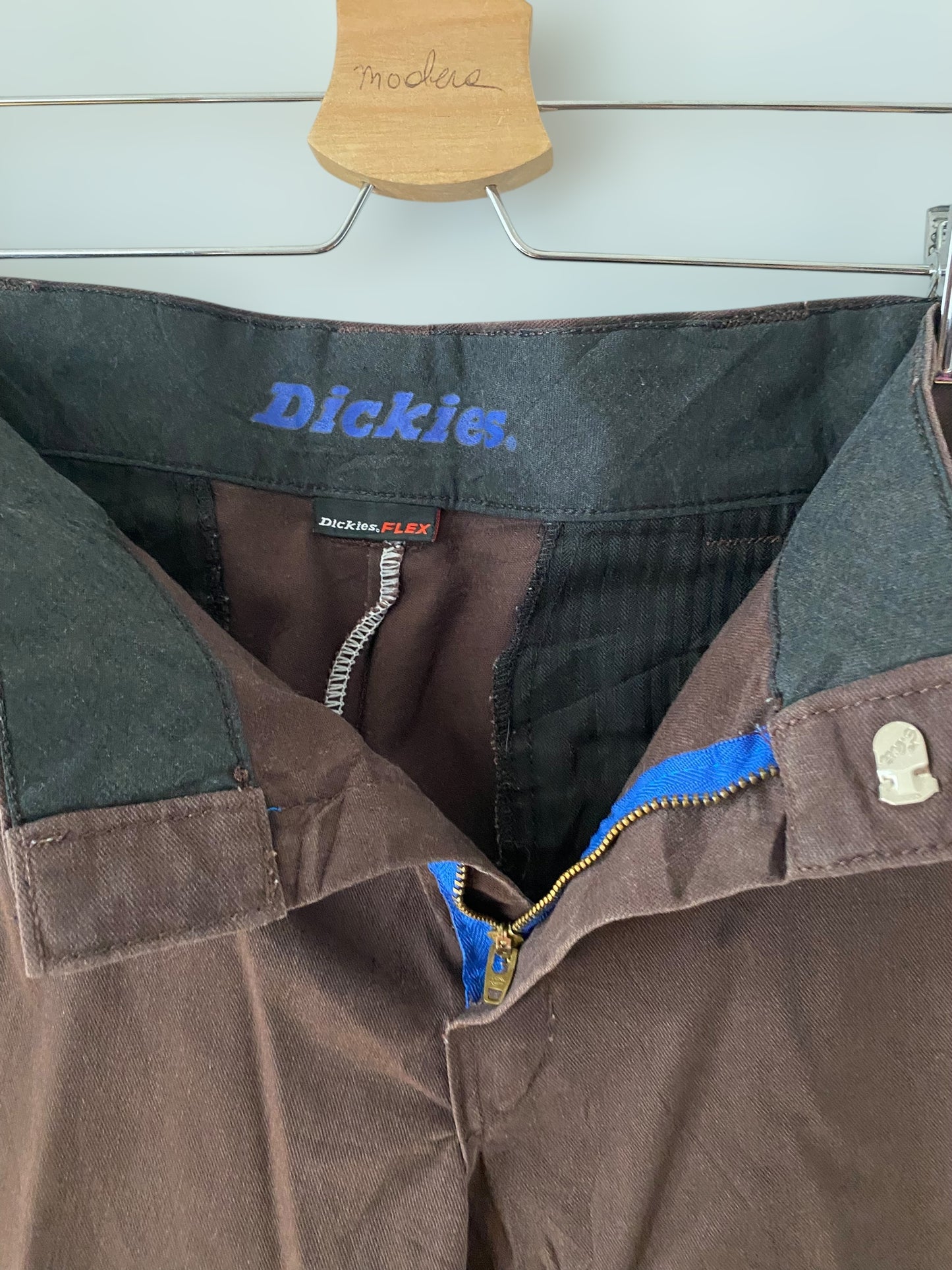 Brown Dickies flex chino