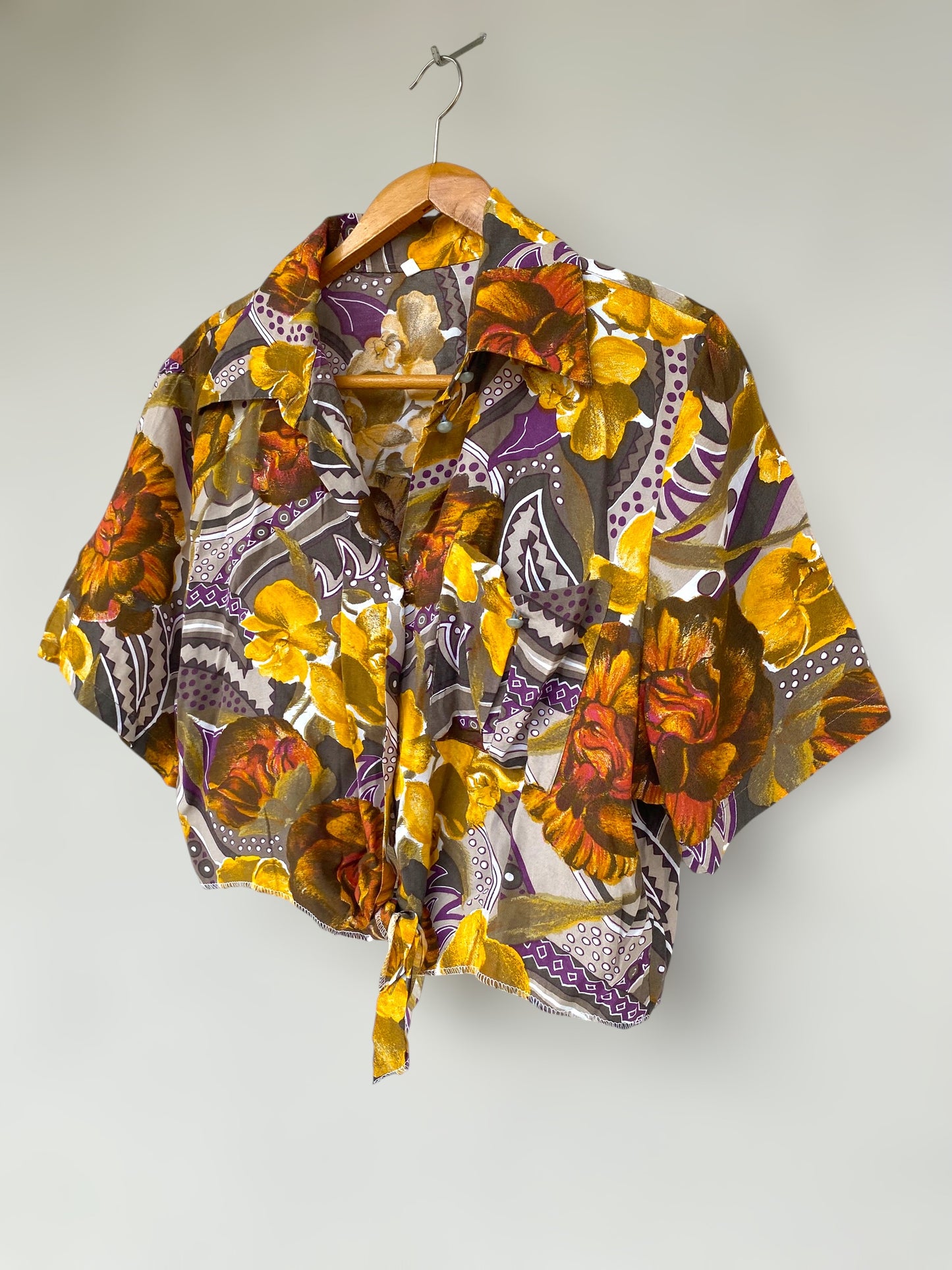 Classic vintage reworked cropped shirt