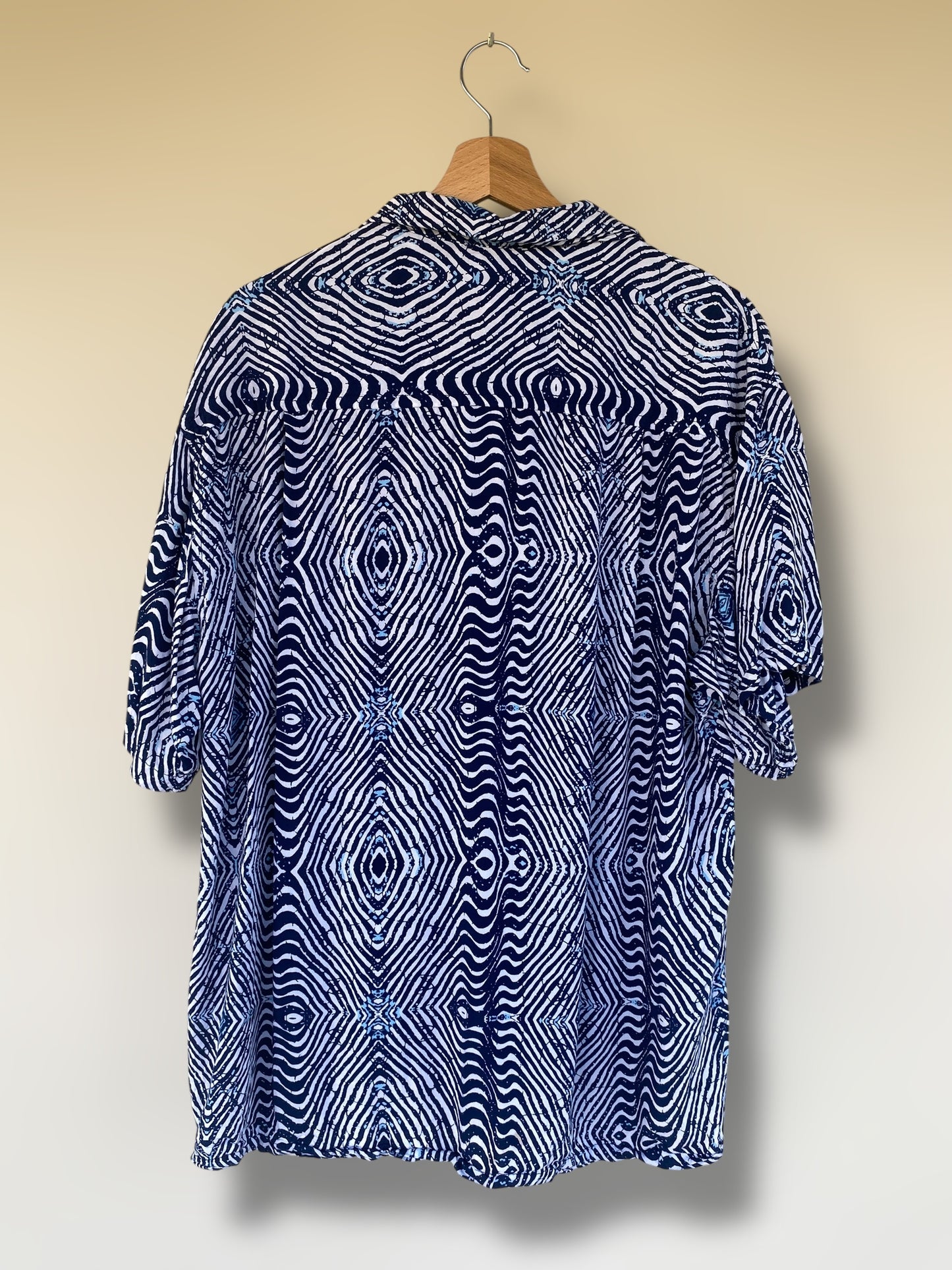 Illusion print vintage shirt