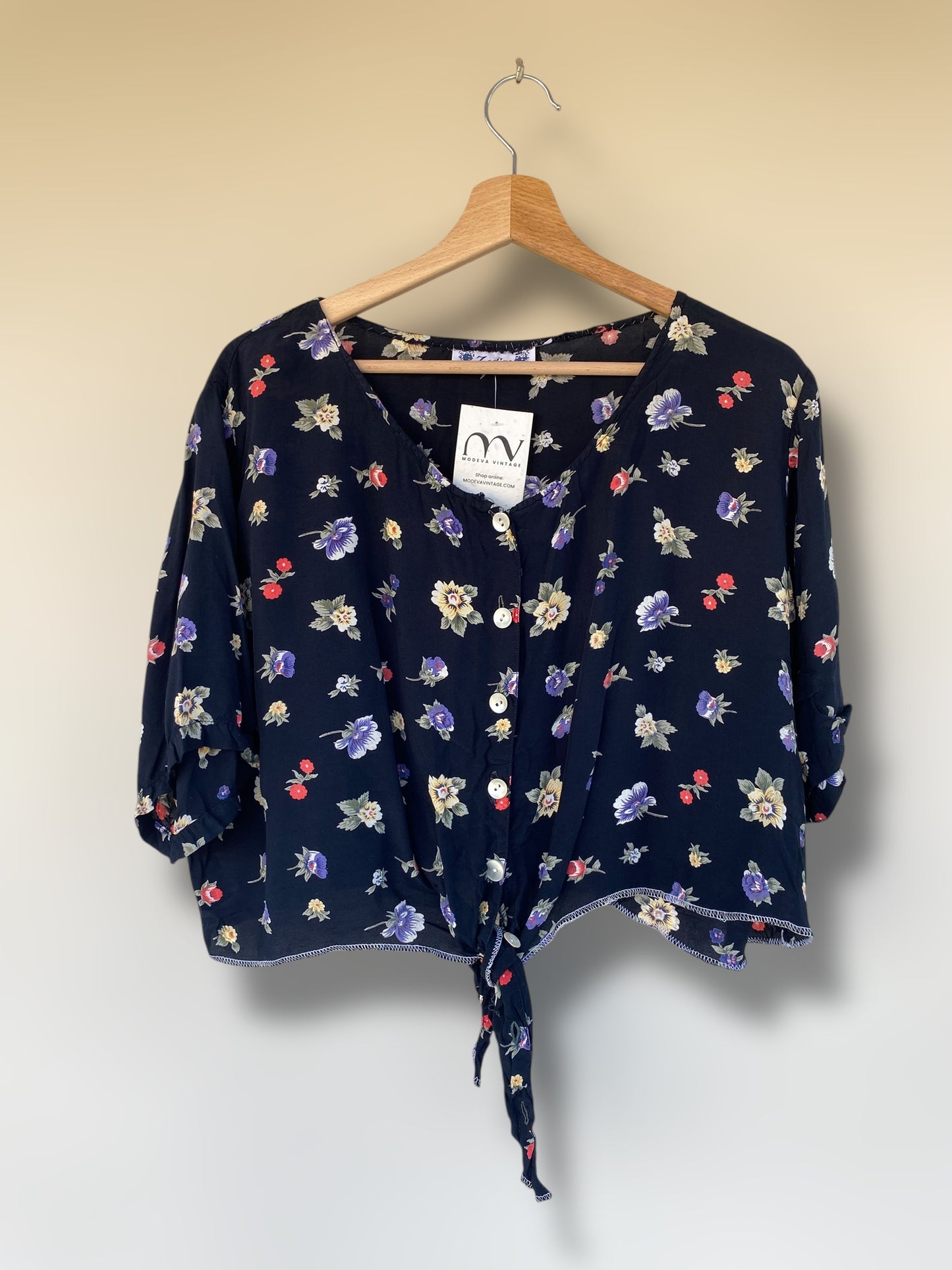 Vintage dark floral cropped shirt